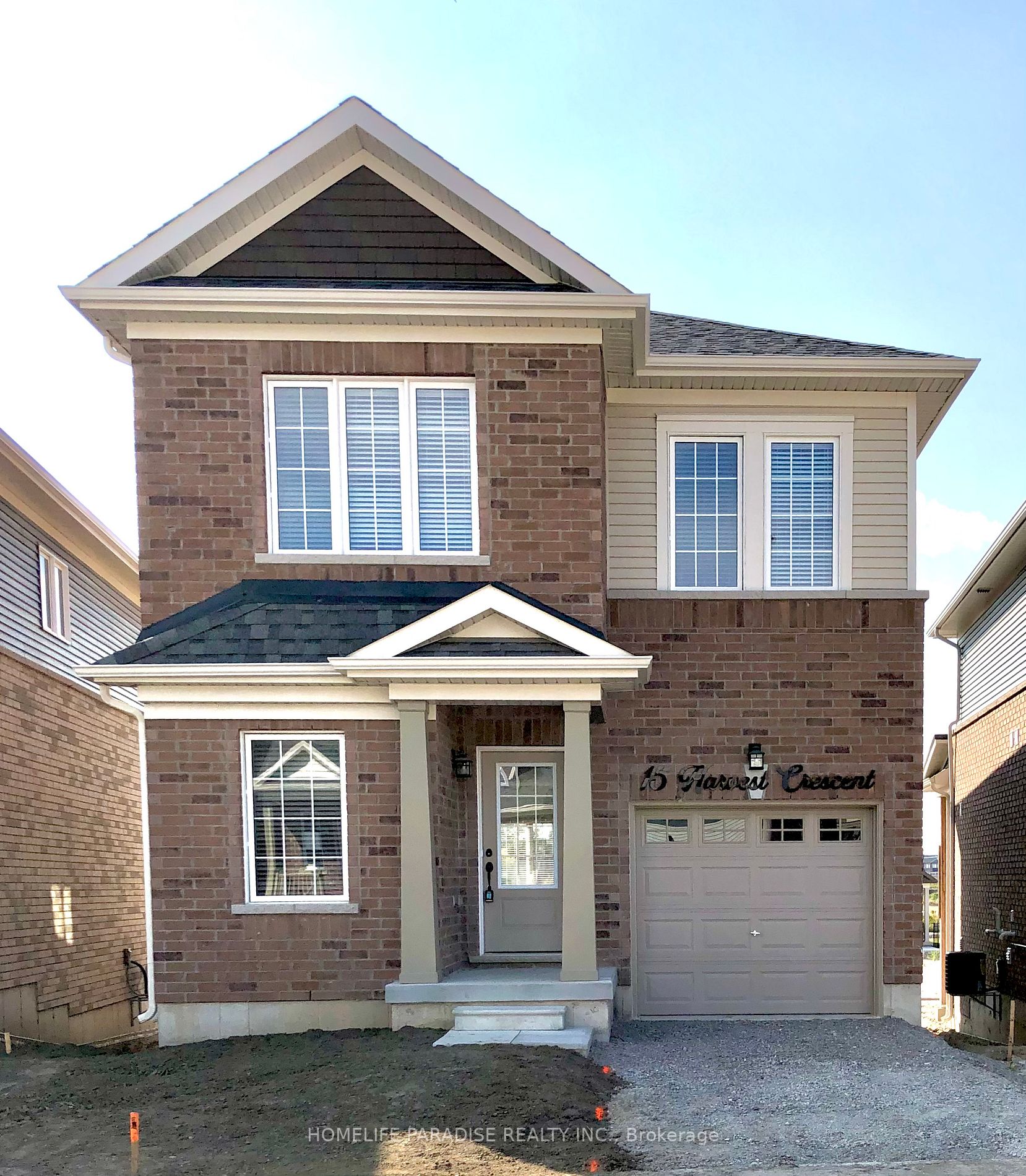15 Harvest Cres