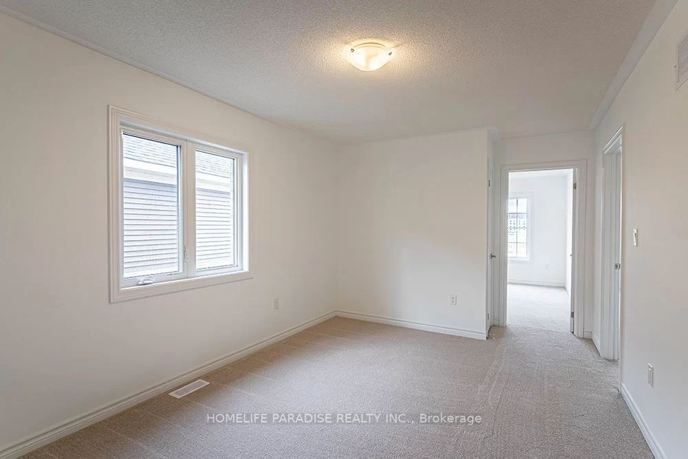 15 Harvest Cres