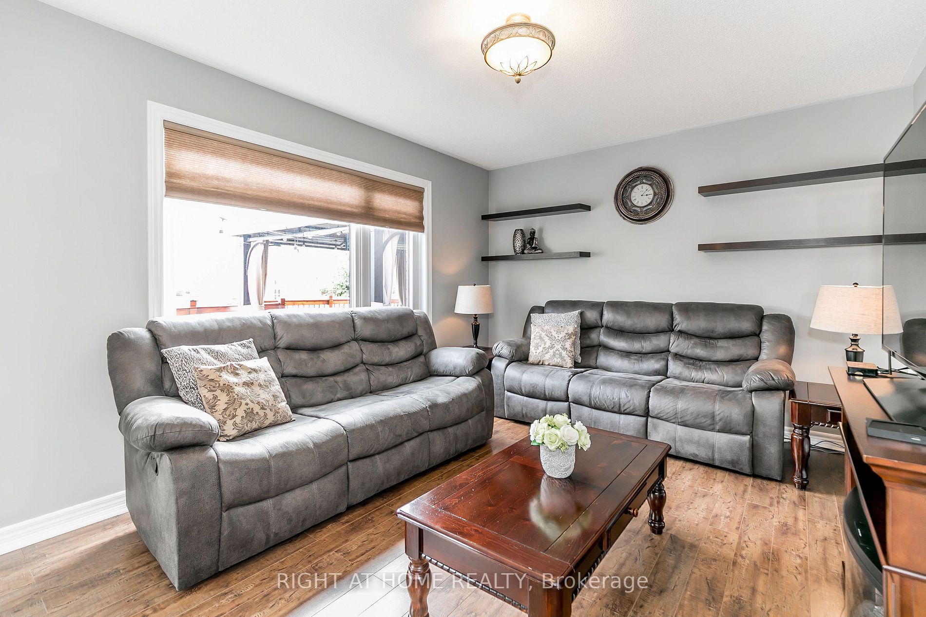 41 Brookwood Dr