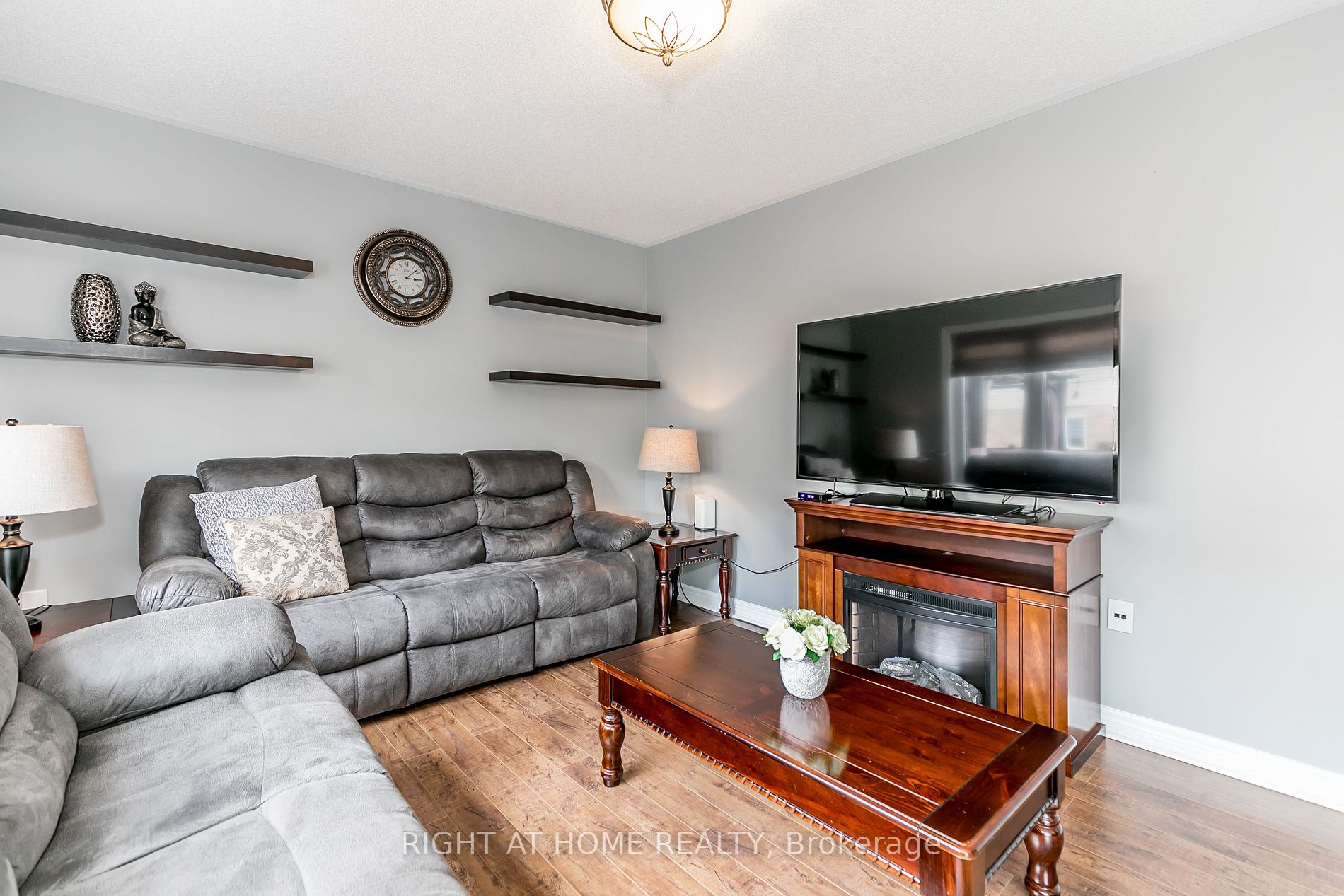 41 Brookwood Dr