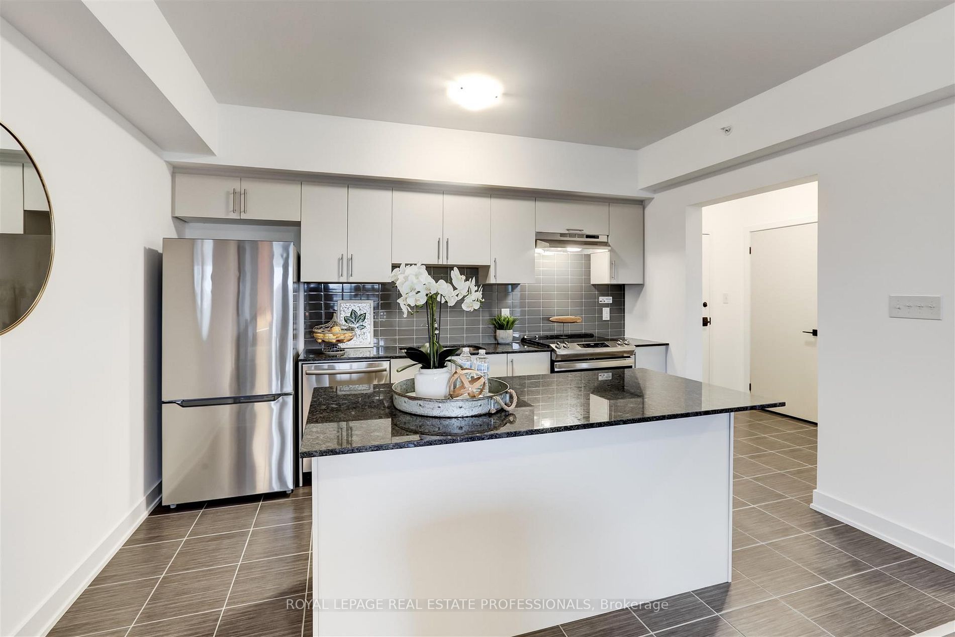 5 Chef Lane, #303