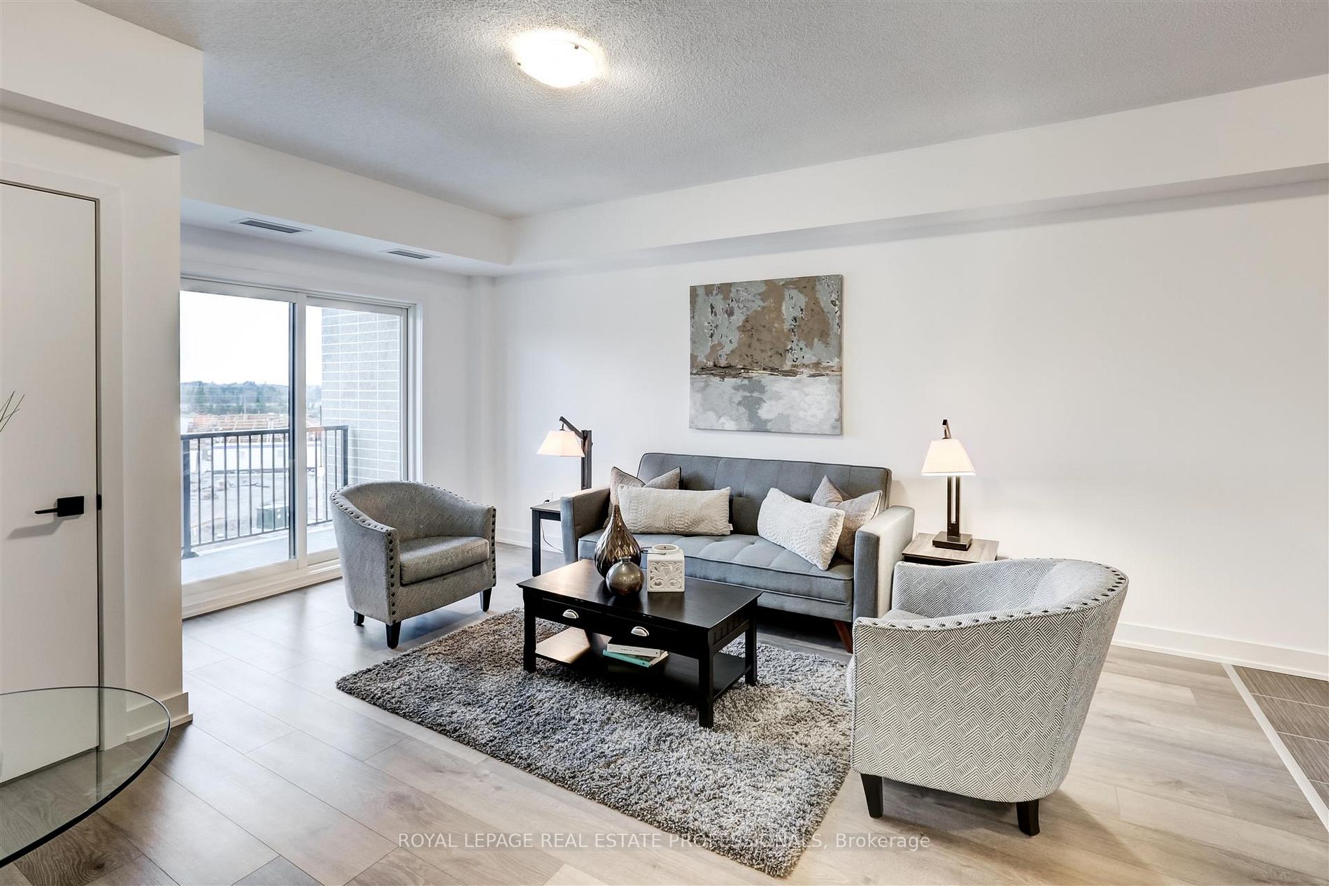 5 Chef Lane, #303