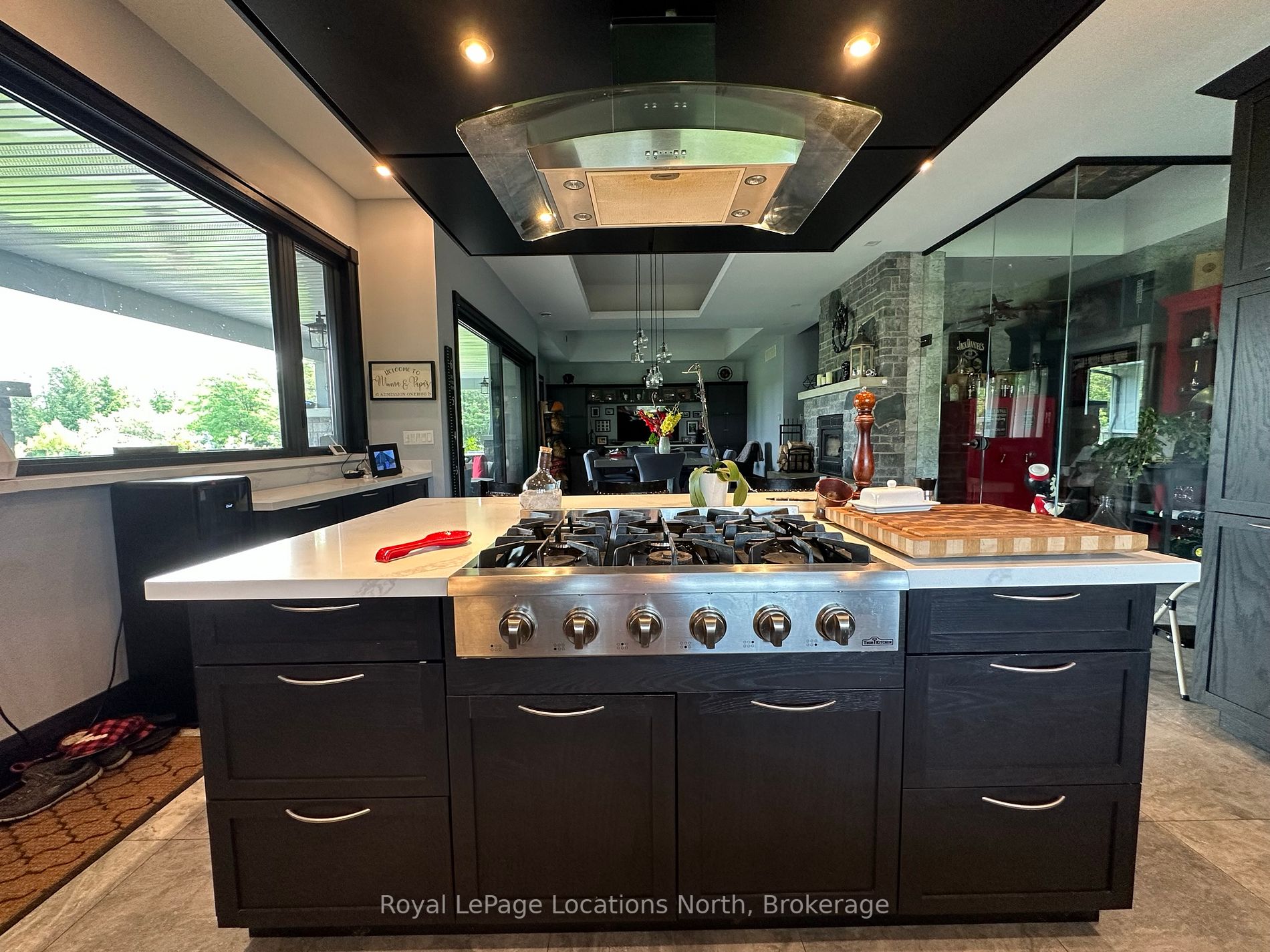 2263 Concession 6 North