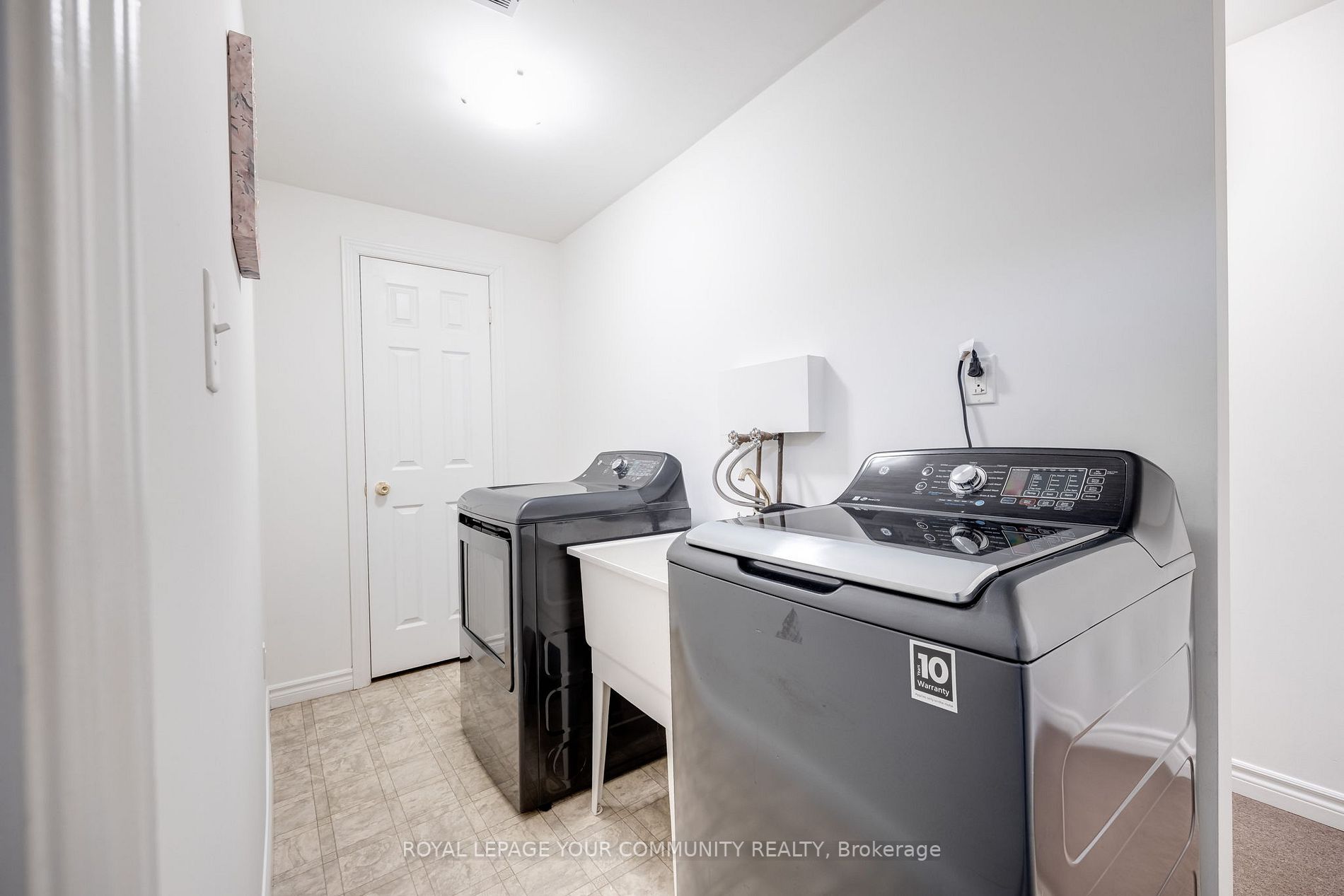 7 Watson Dr