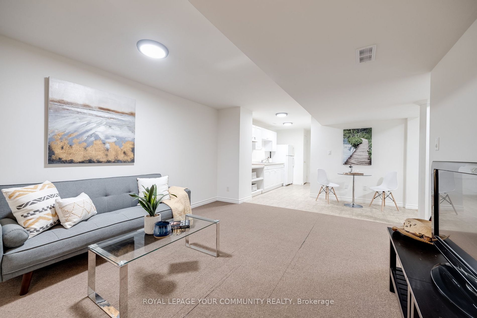 7 Watson Dr