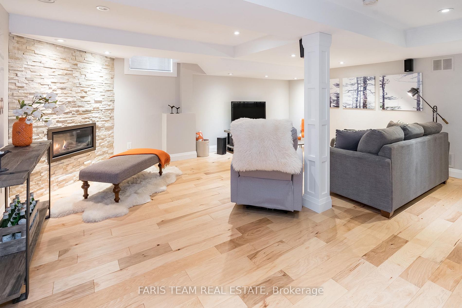24 Felt Cres
