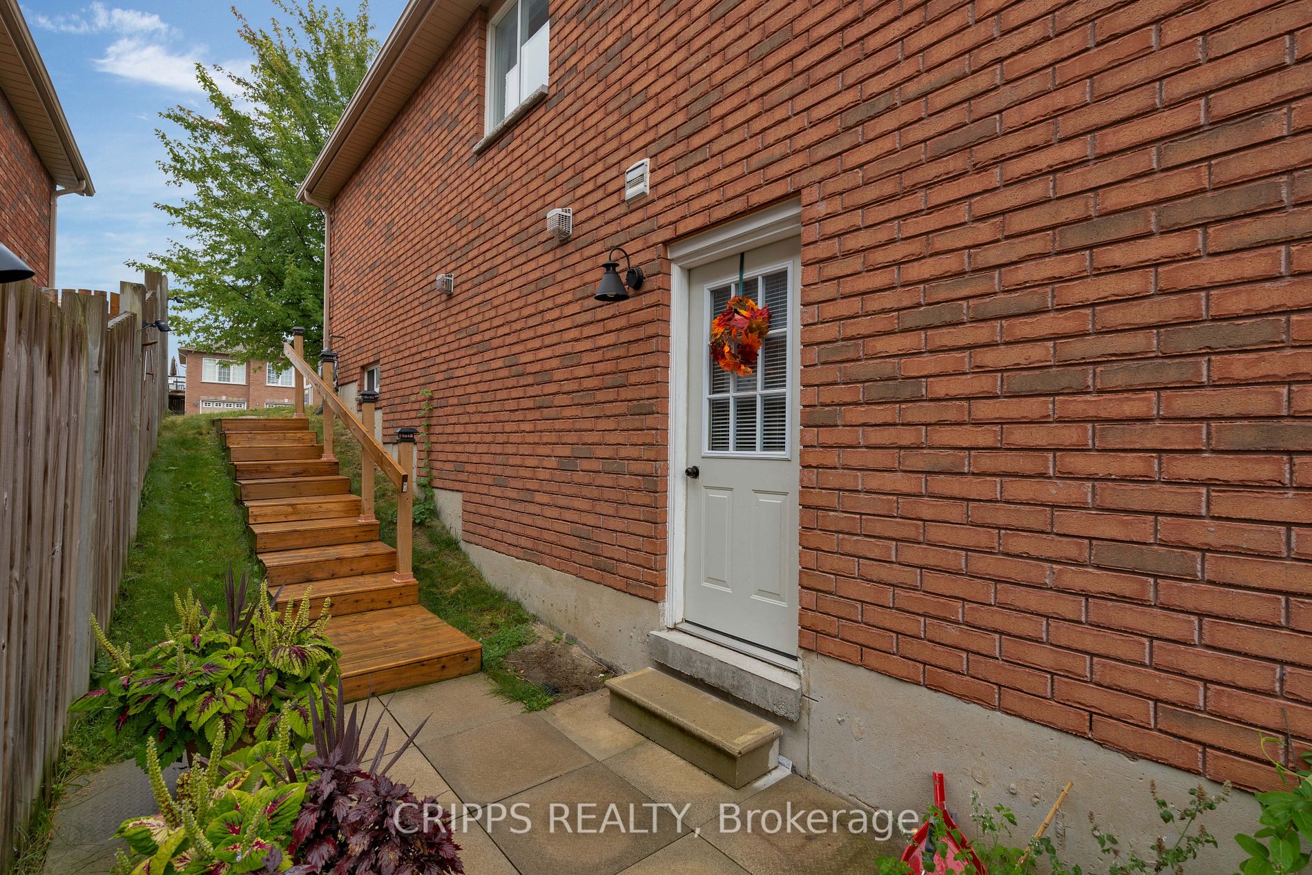 4 Marjoy Ave