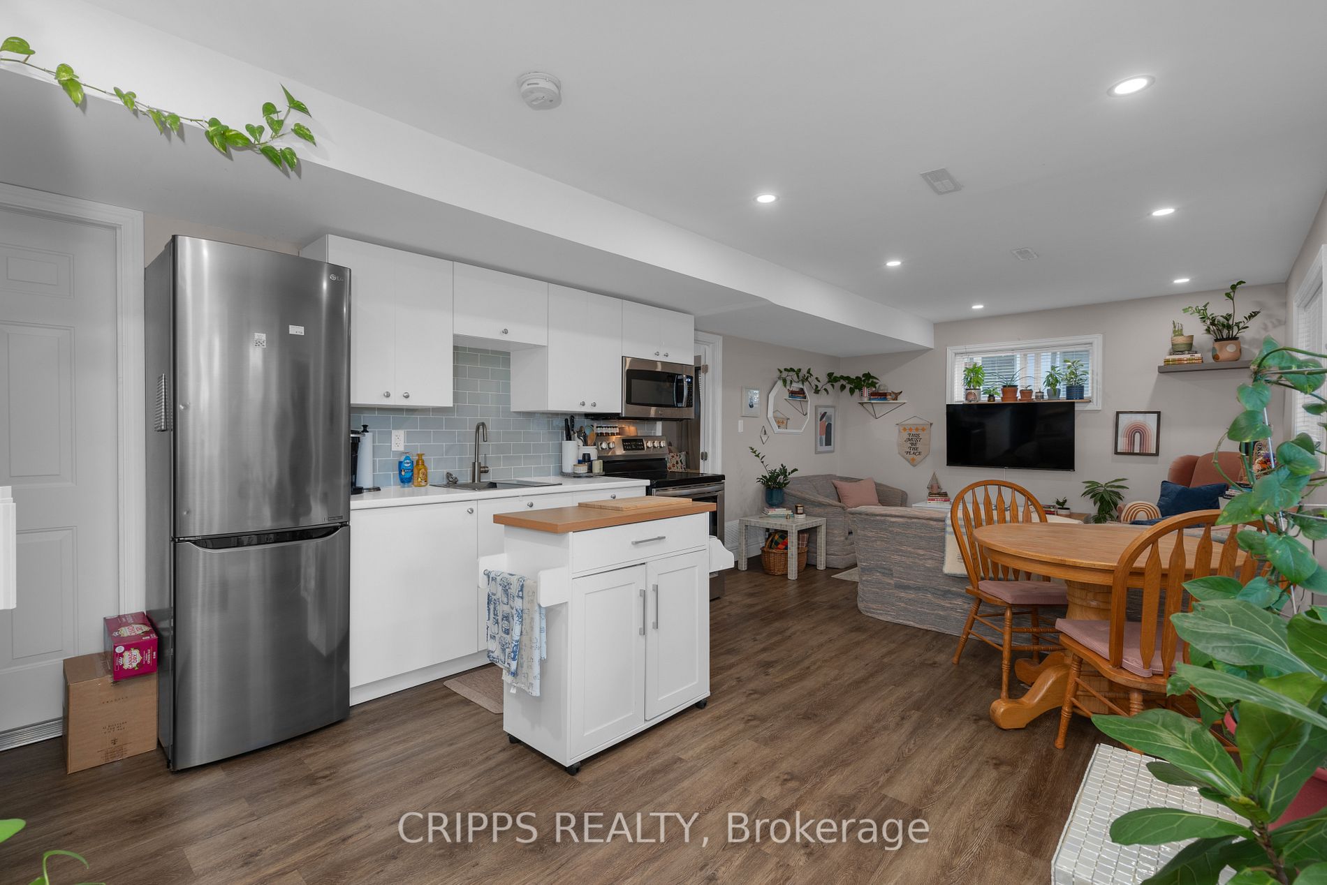 4 Marjoy Ave