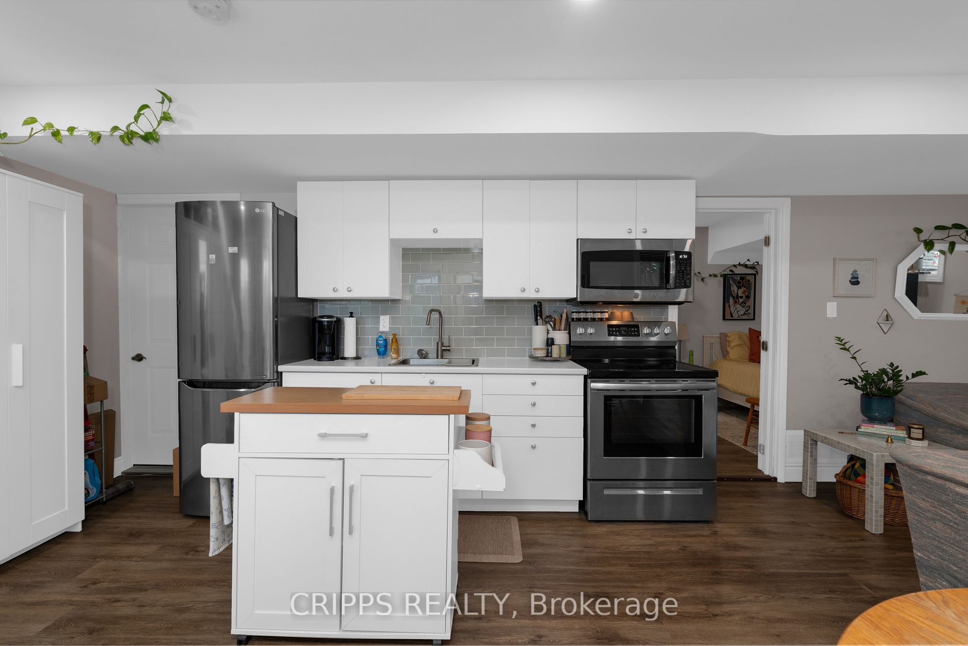 4 Marjoy Ave