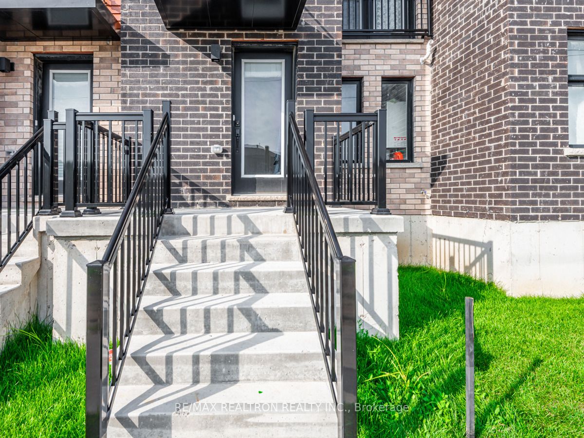 113 Fairlane Ave
