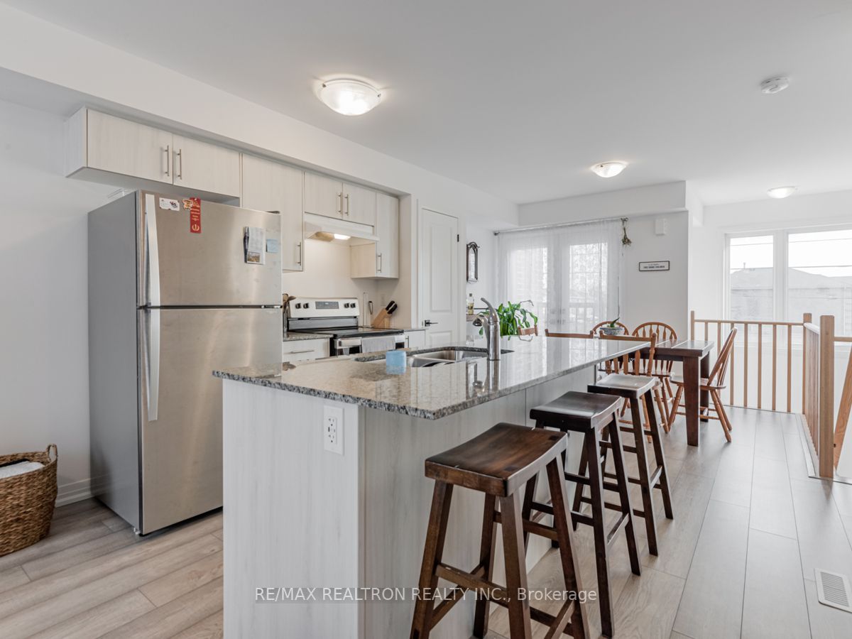 113 Fairlane Ave