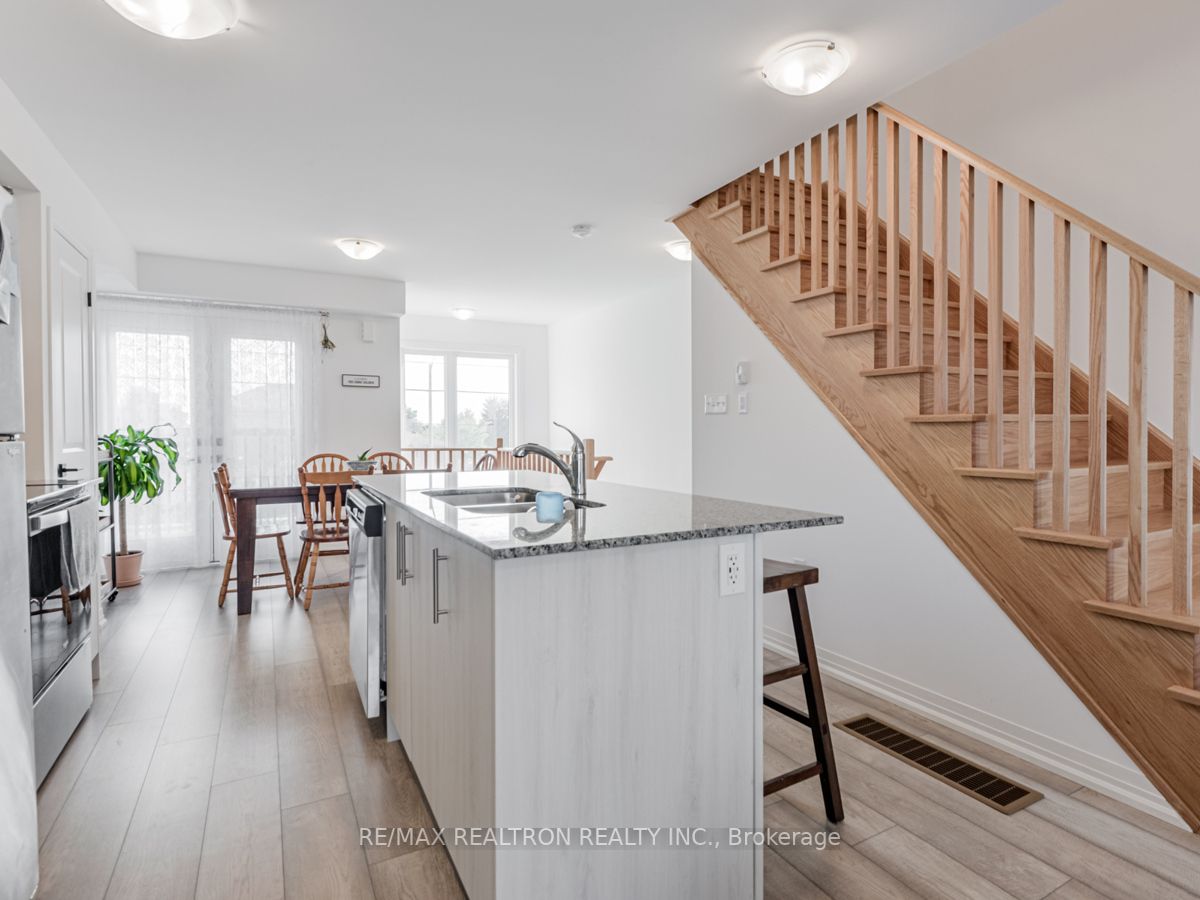 113 Fairlane Ave