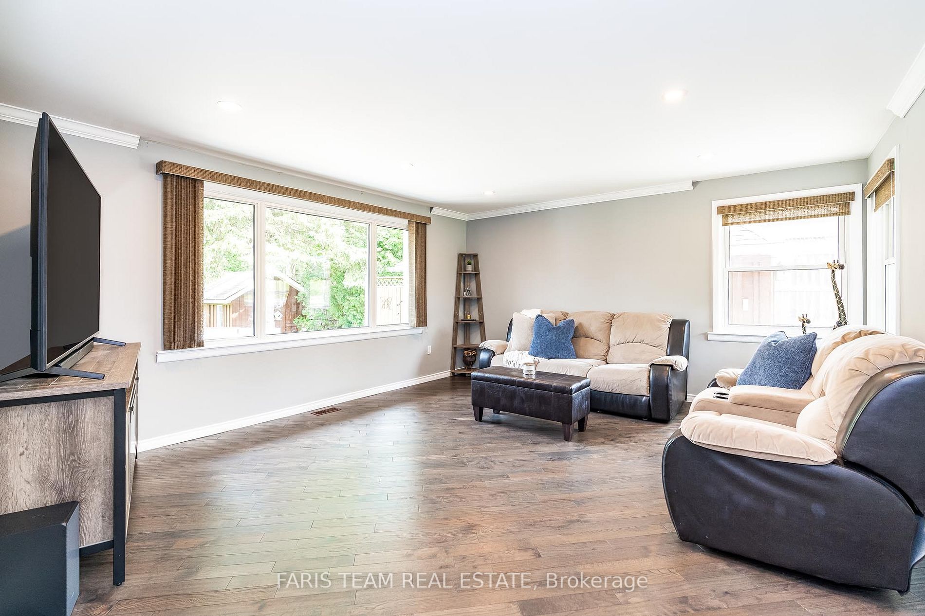 105 Bayview Dr