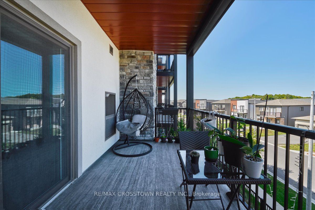 54 Koda St, #208