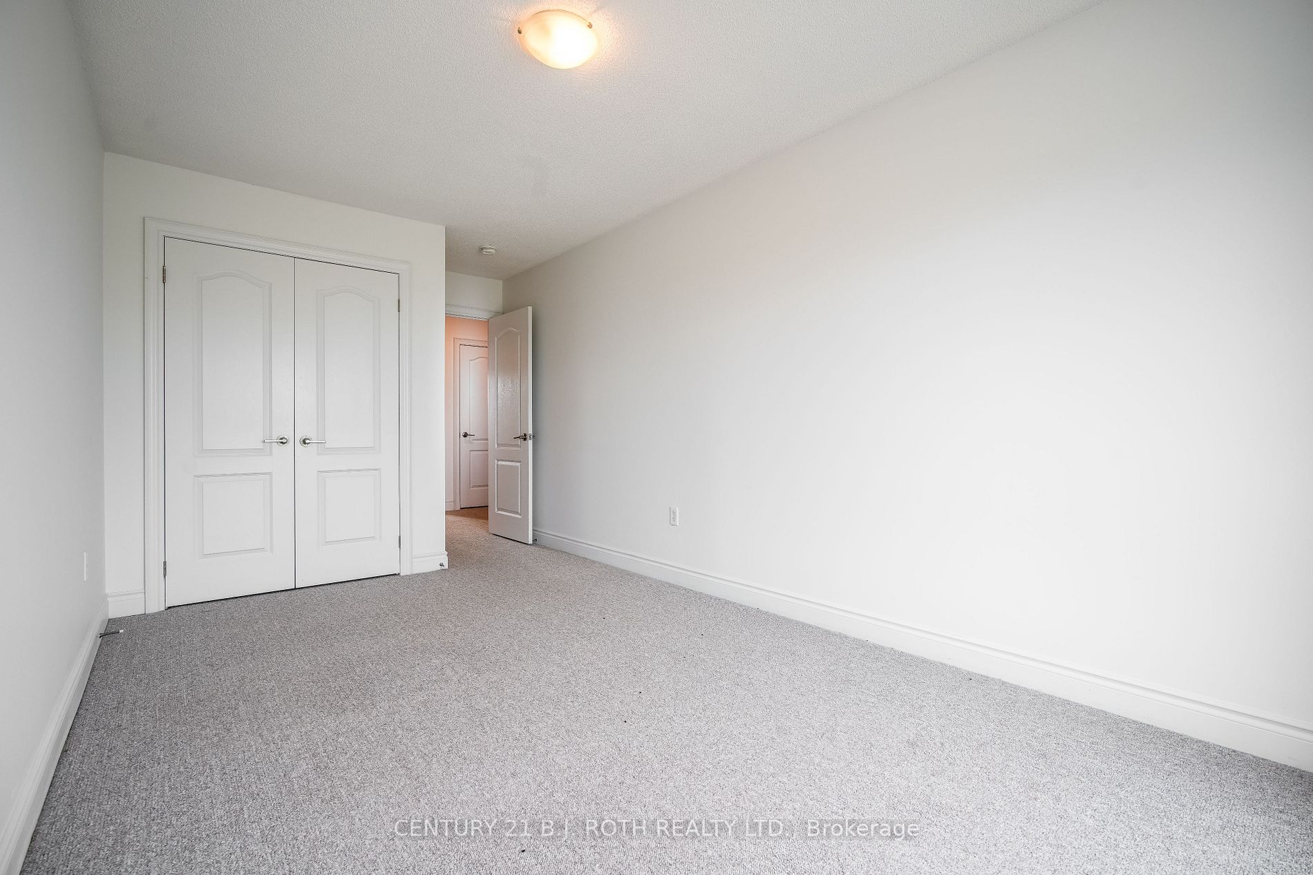 39 Madelaine Dr, #2