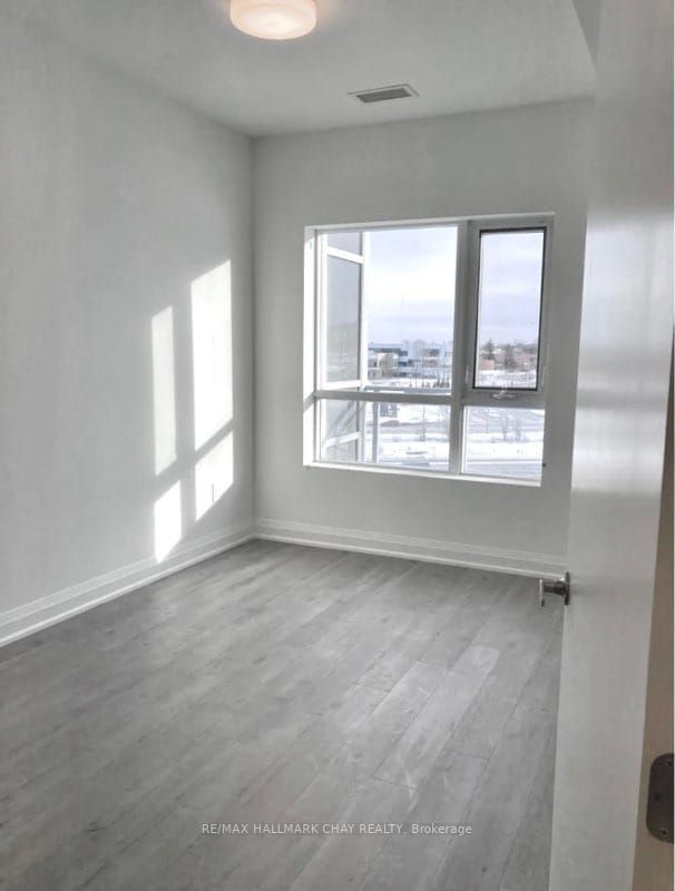 58 Lakeside Terr, #1111