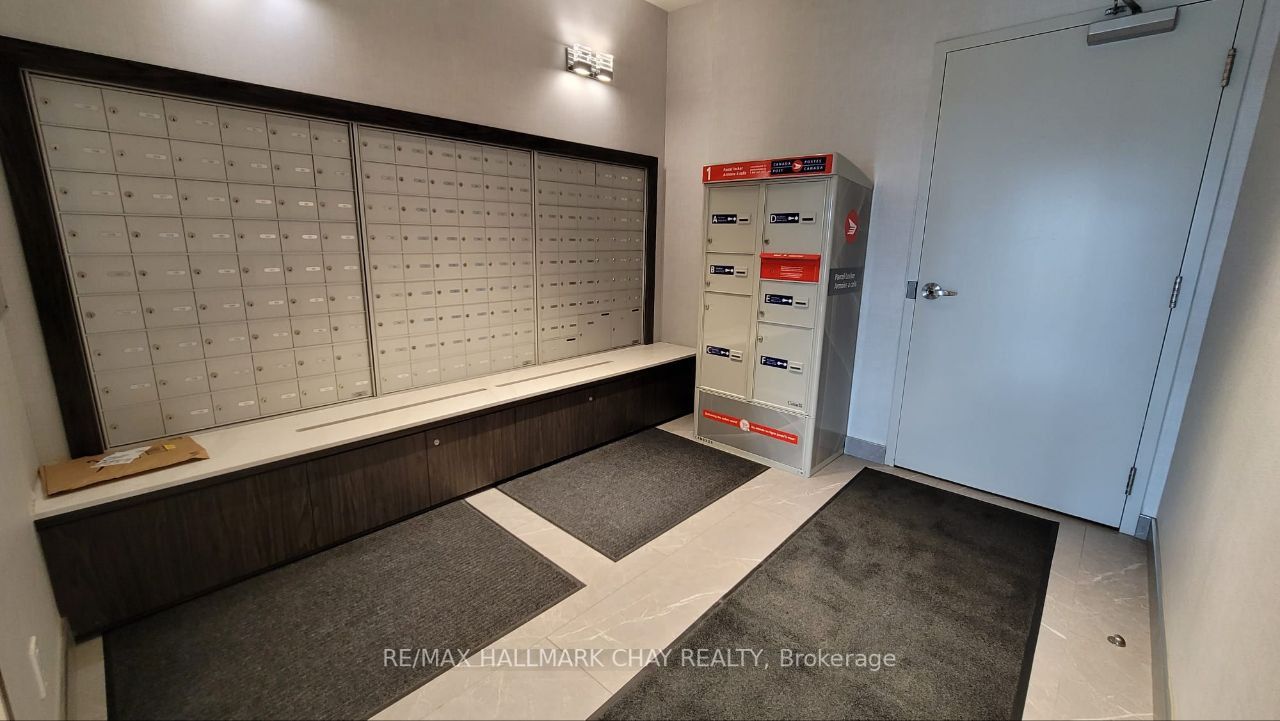 58 Lakeside Terr, #1111