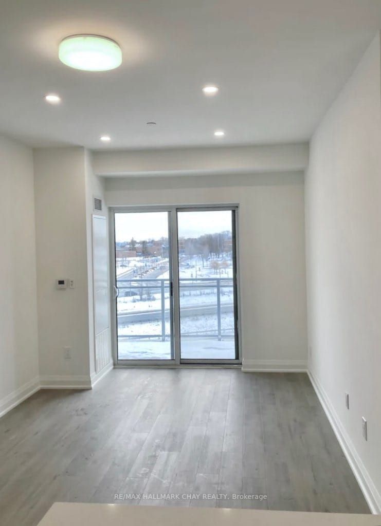 58 Lakeside Terr, #1111