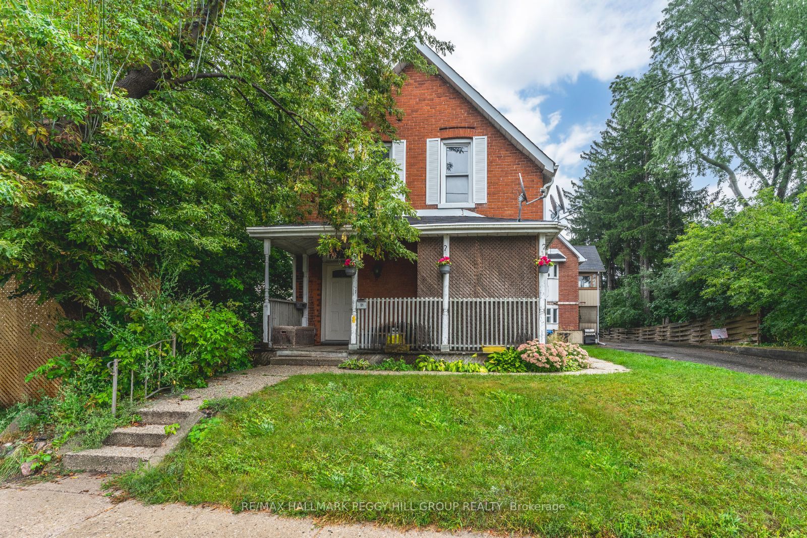 81 INNISFIL Street