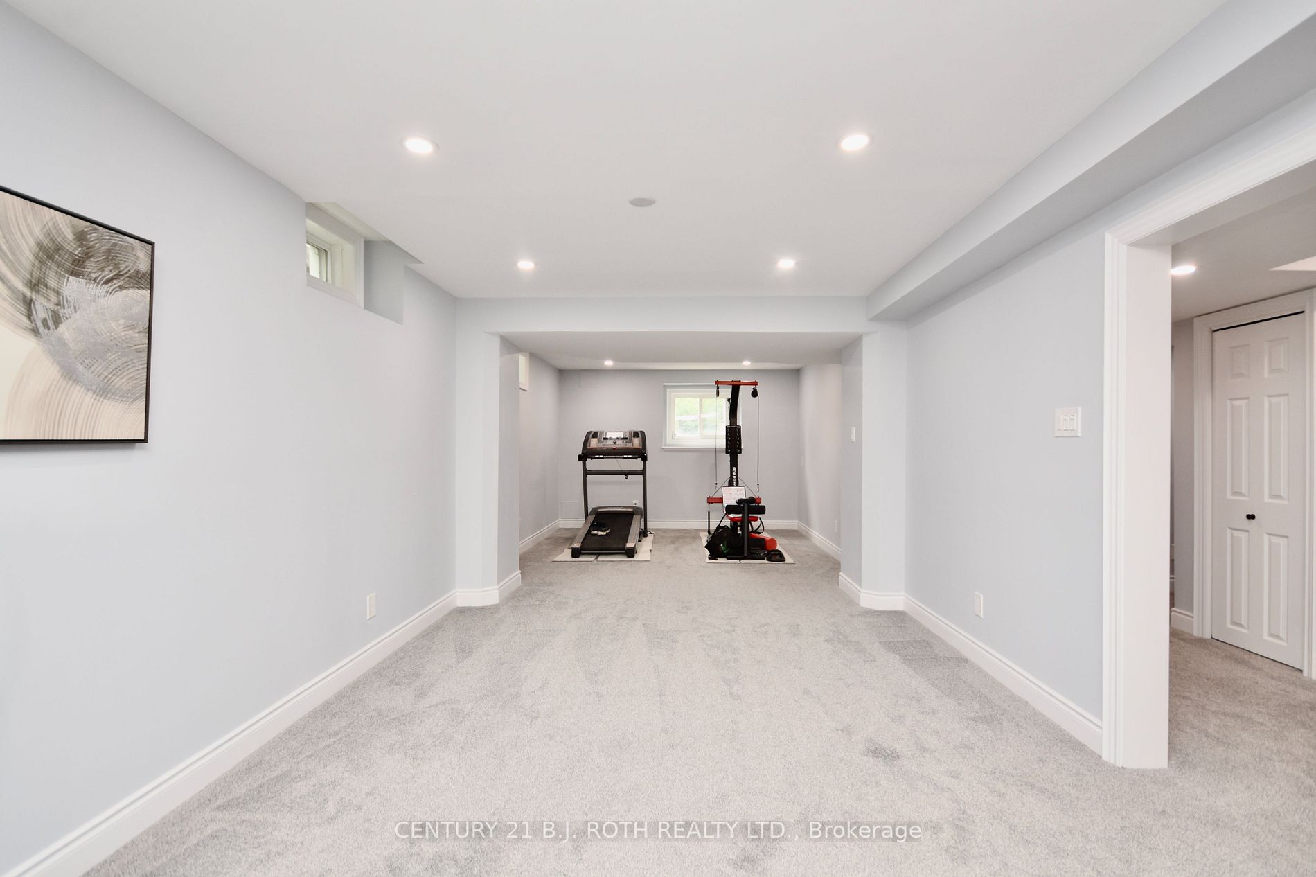 33 Commonwealth Rd