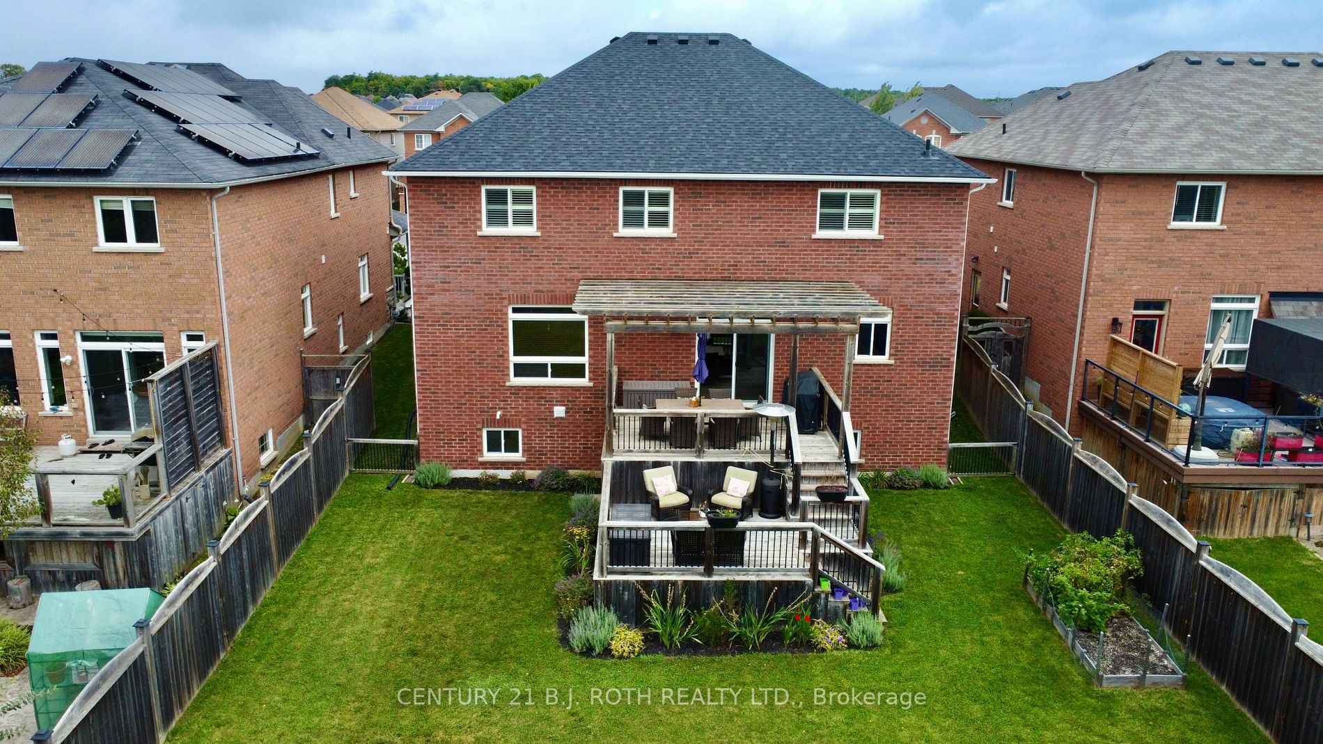 33 Commonwealth Rd