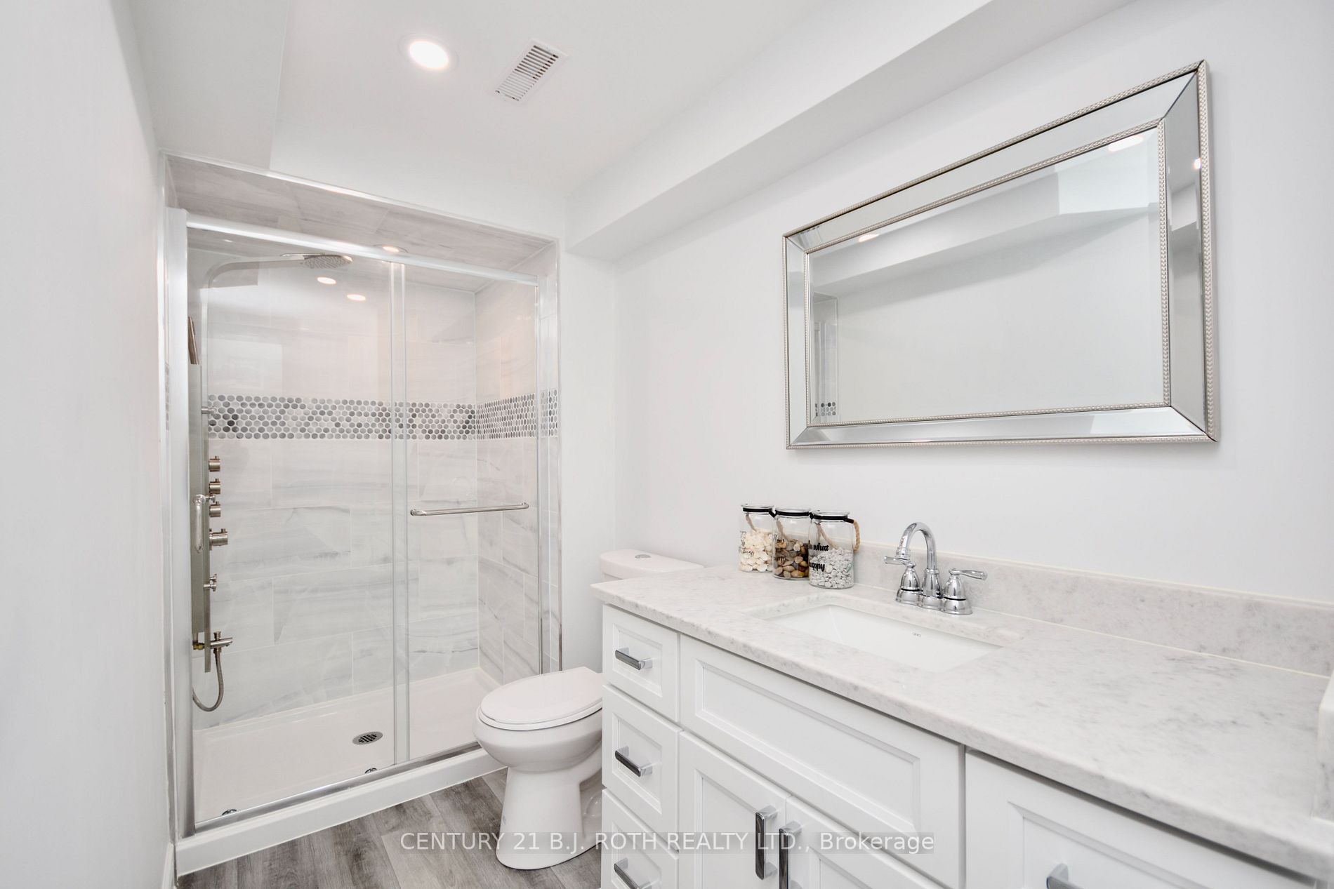 33 Commonwealth Rd