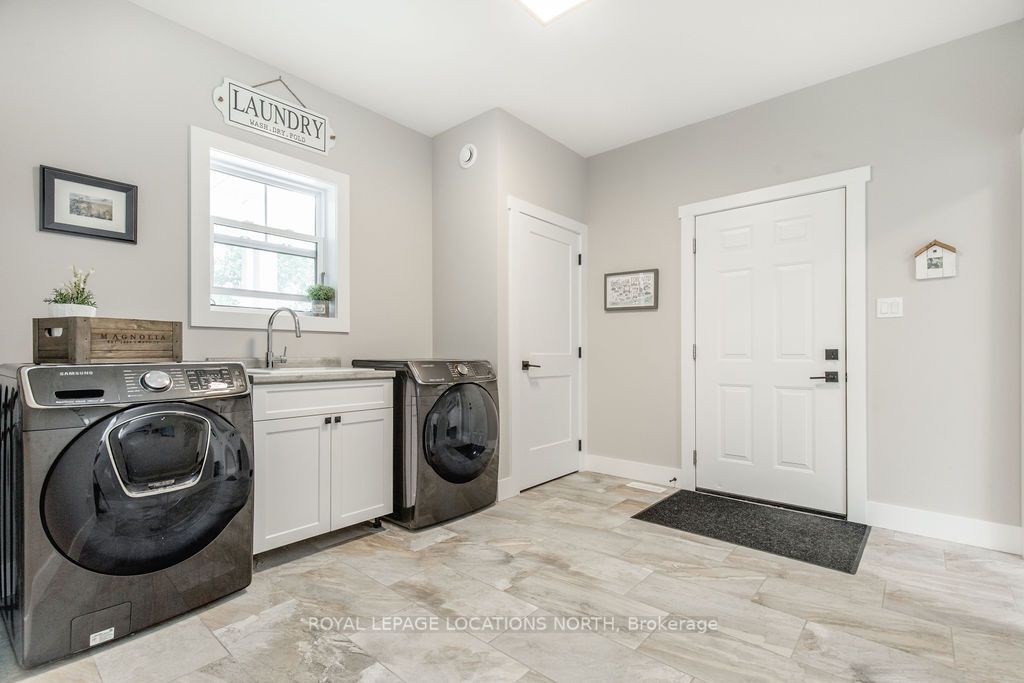 131 Glenlake Blvd