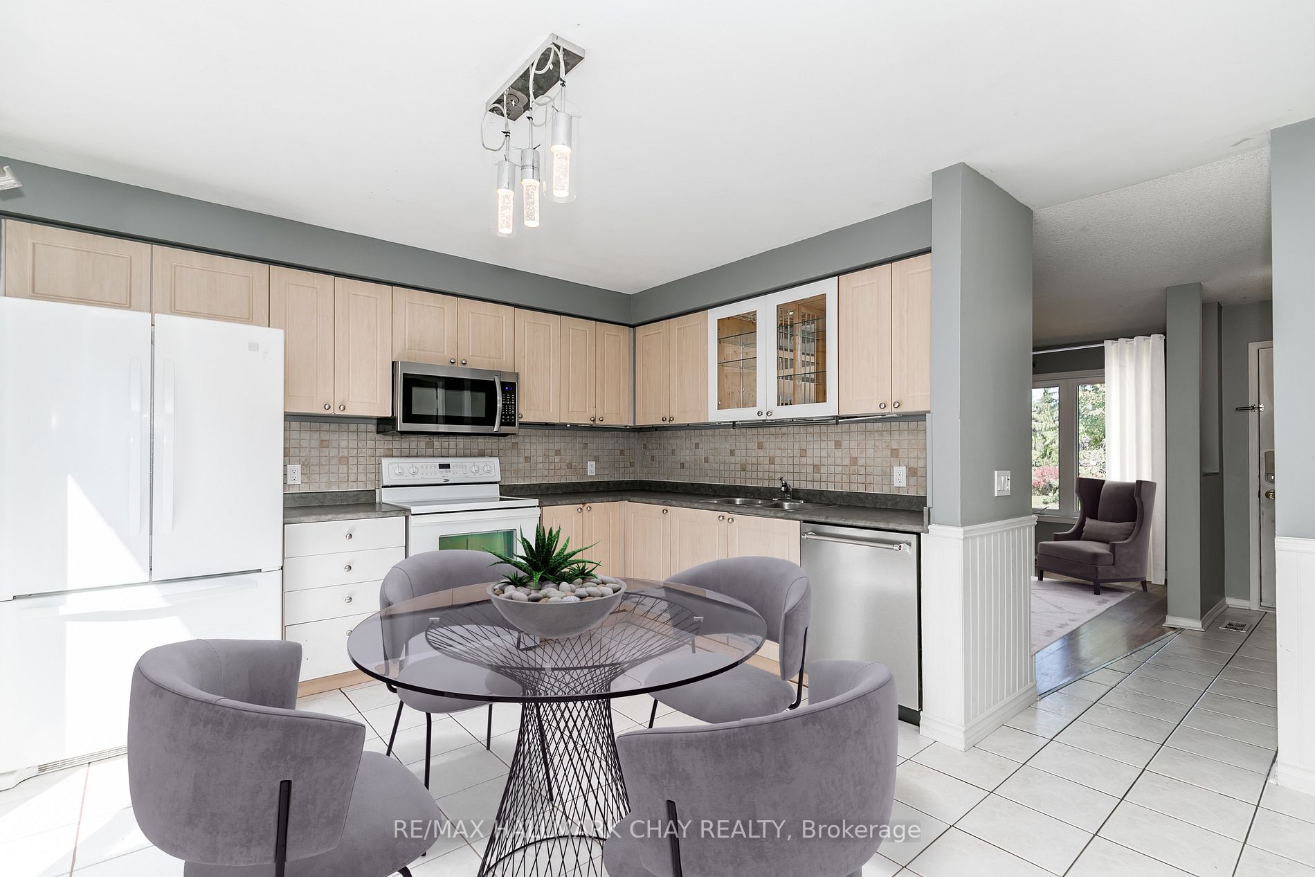 12 Churchland Dr