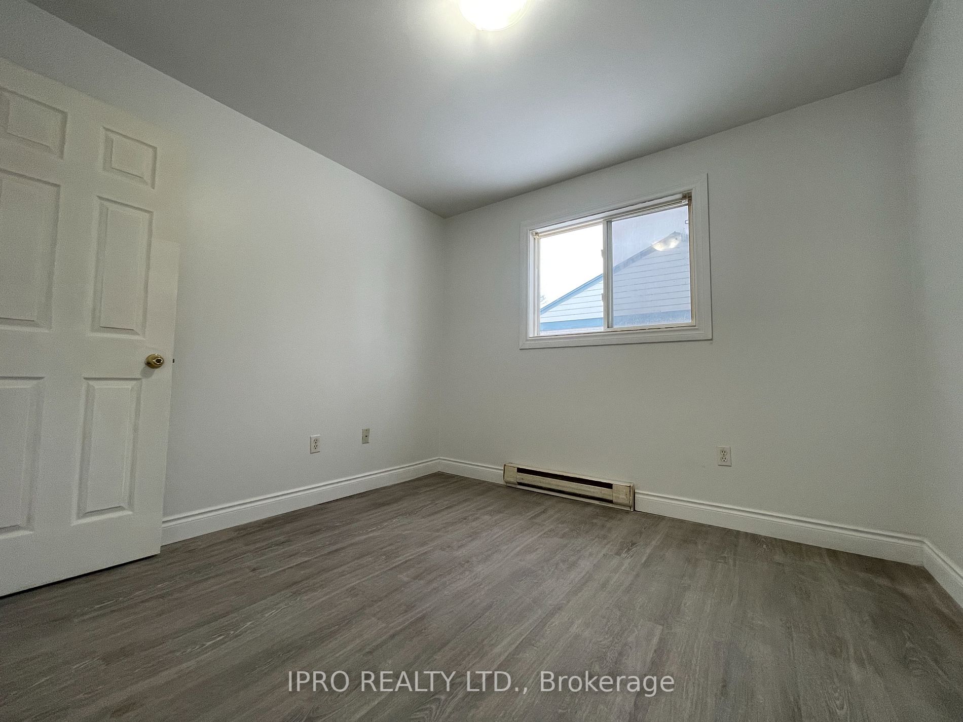 380 Bayview Pkwy