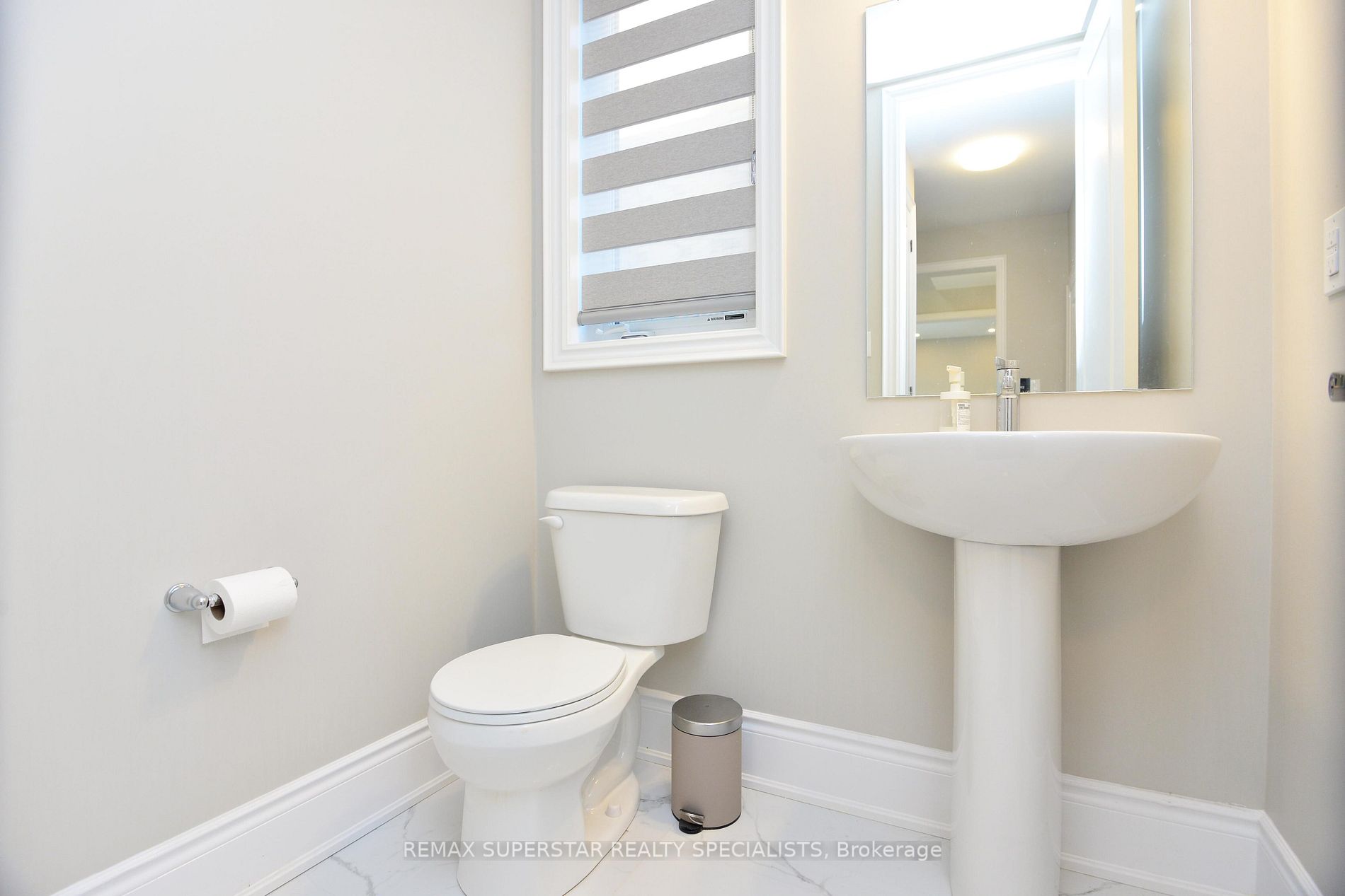 108 Rugman Cres