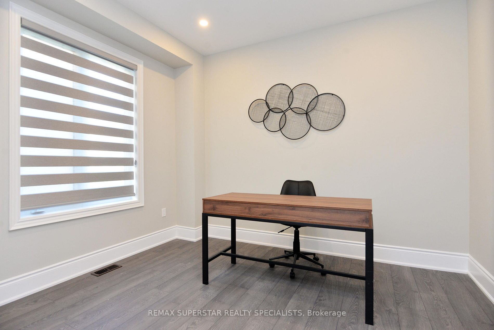 108 Rugman Cres