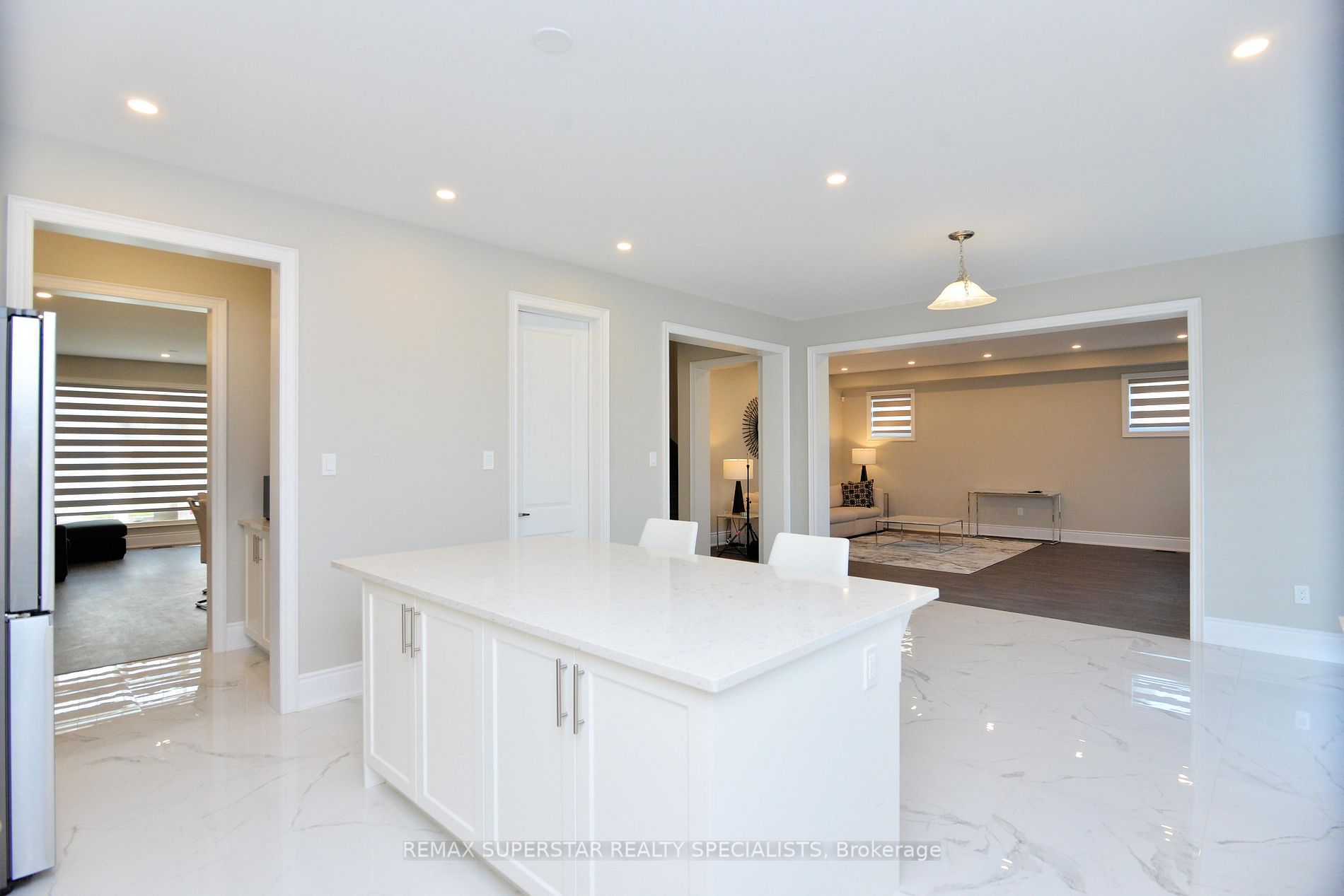108 Rugman Cres