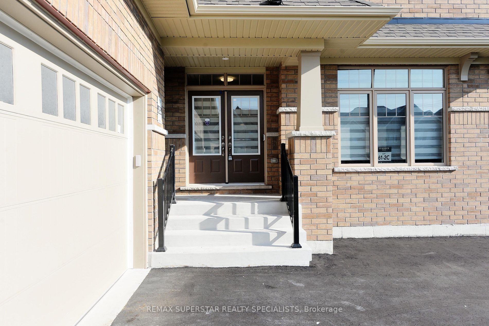 108 Rugman Cres