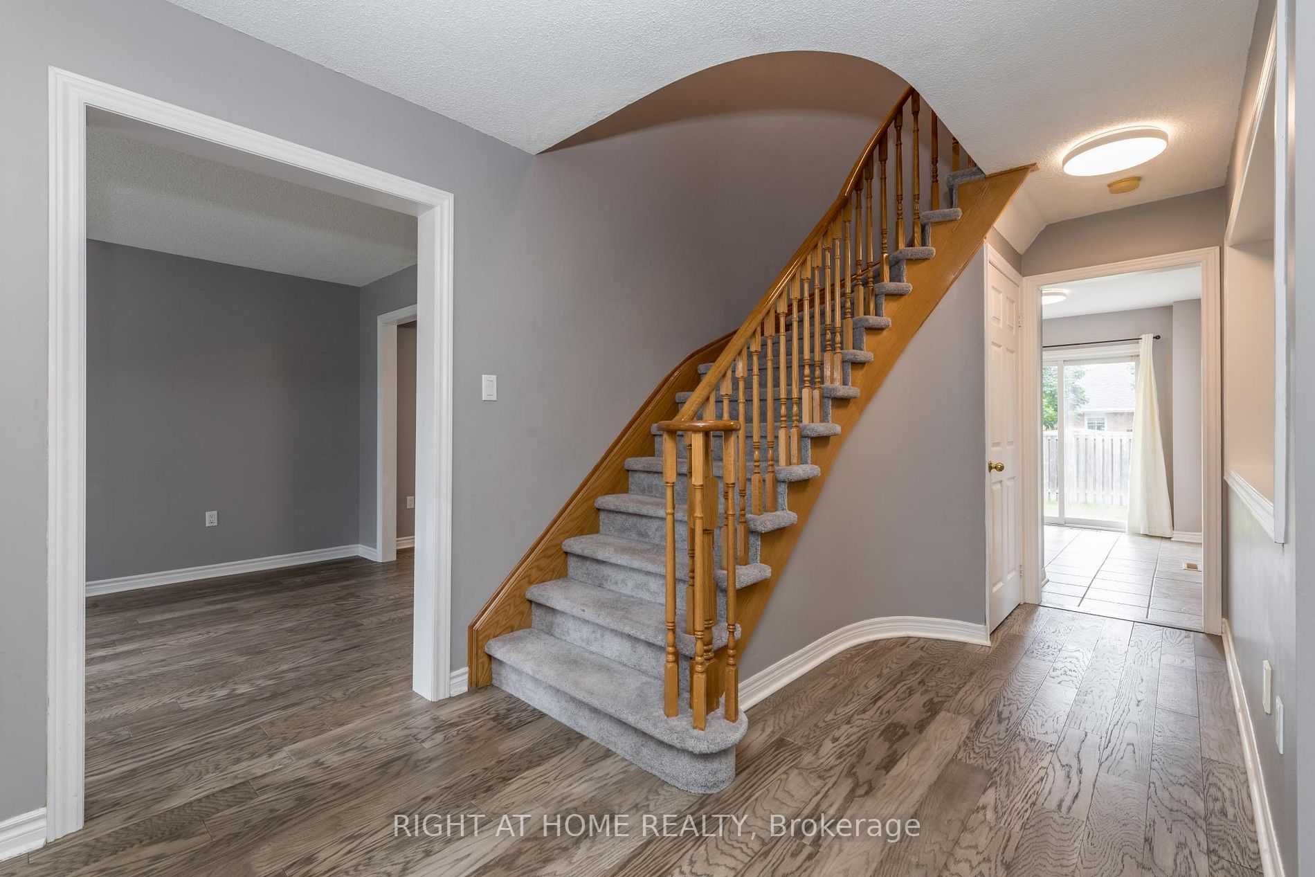 128 Madelaine Dr Drive
