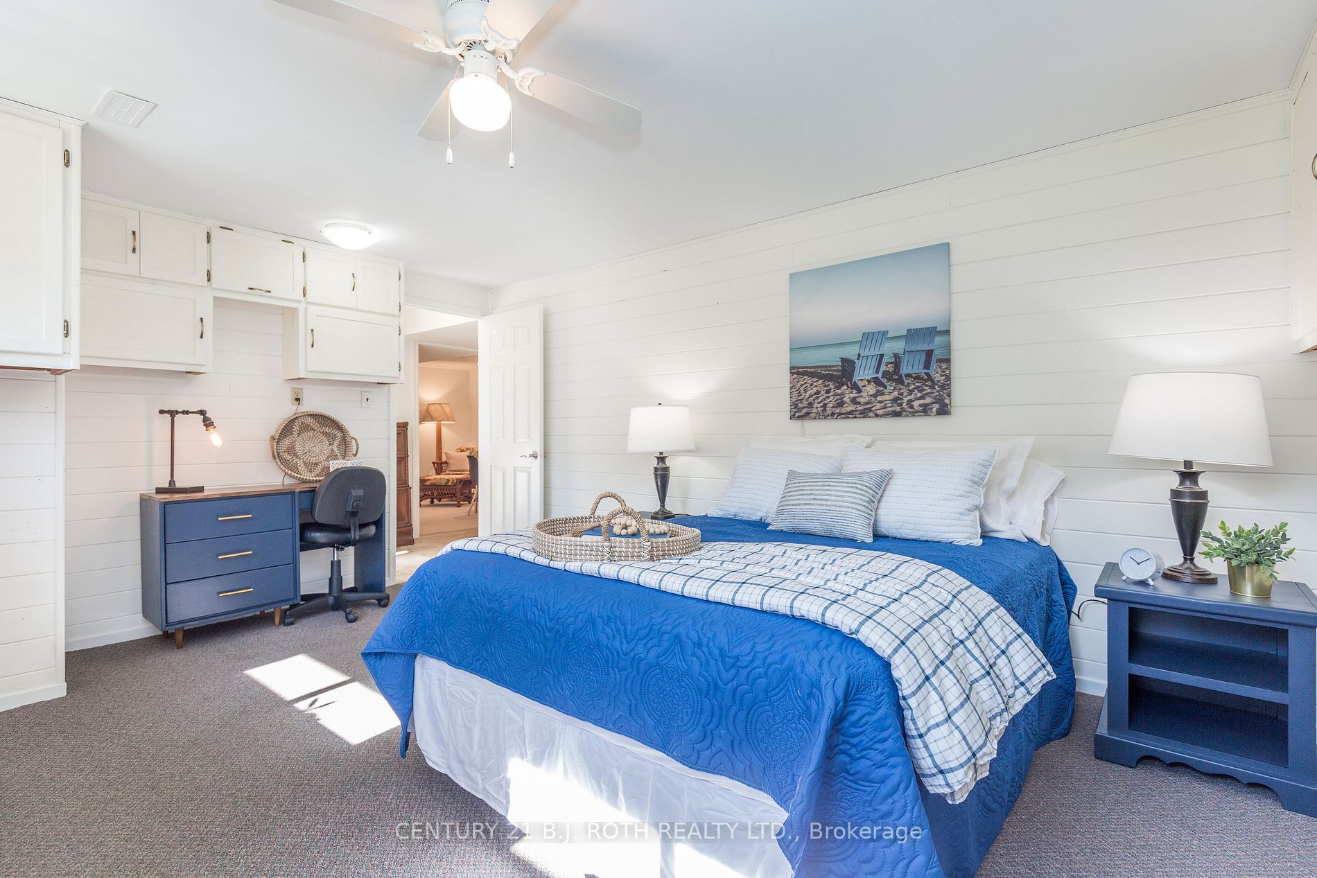 396 Barrie Rd