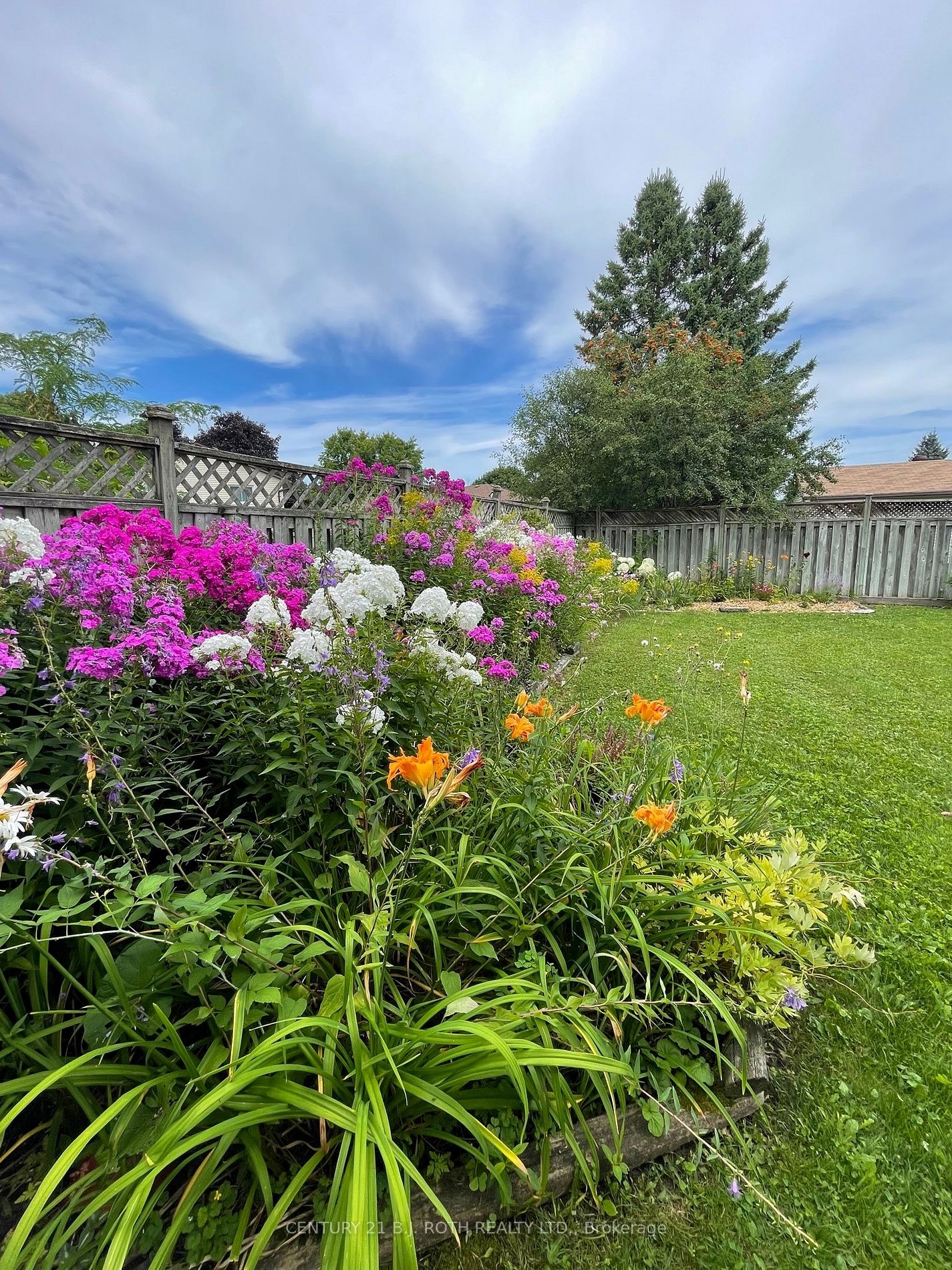 396 Barrie Rd