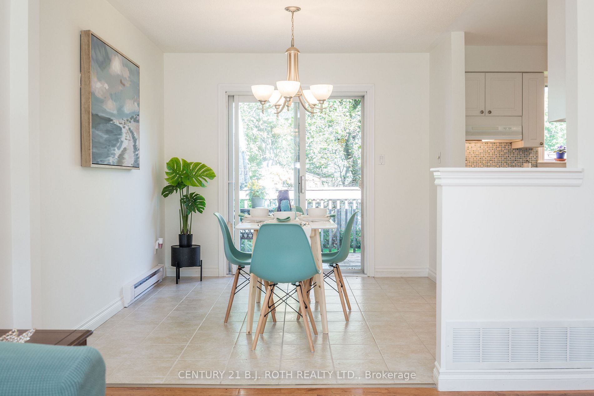 396 Barrie Rd