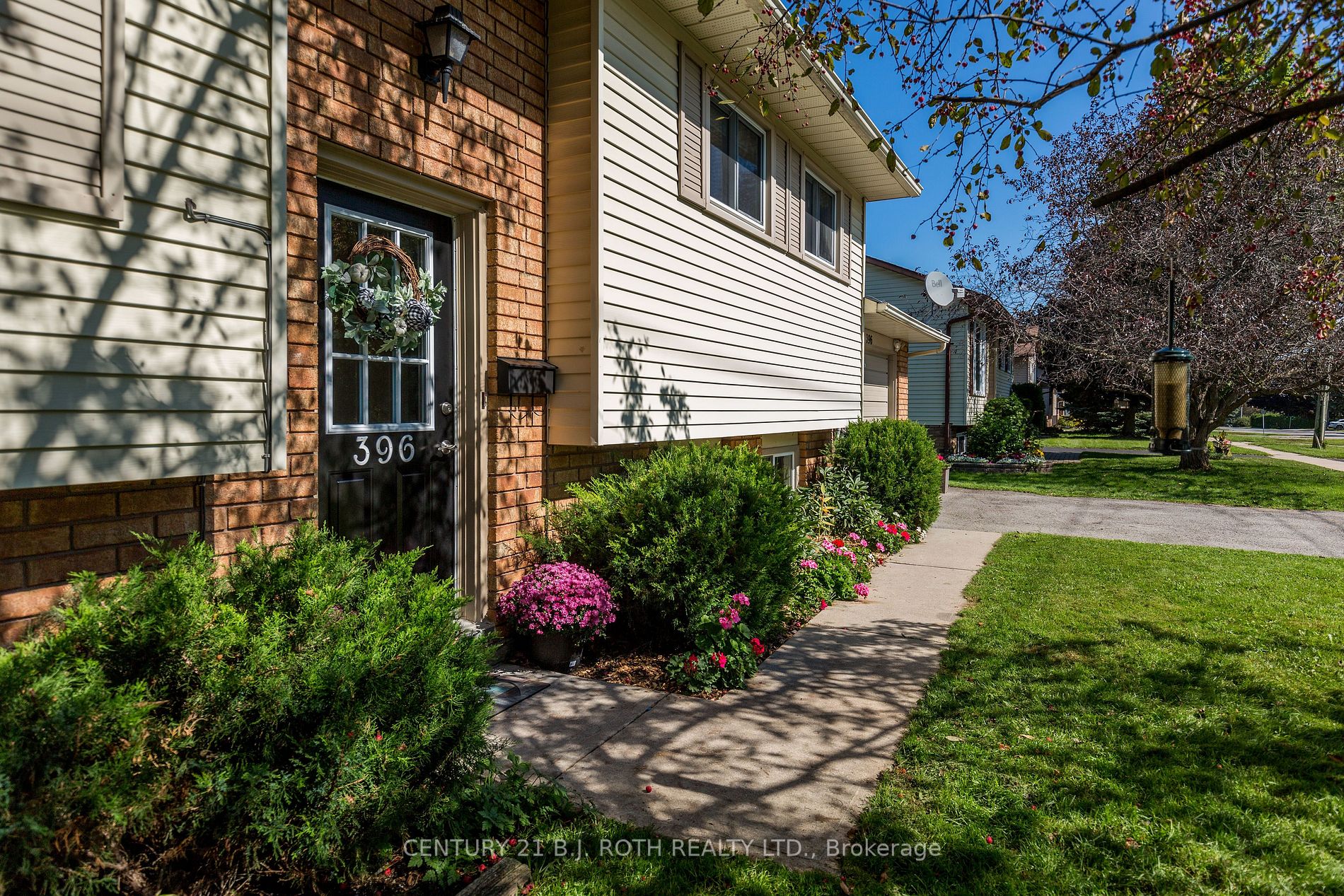 396 Barrie Rd