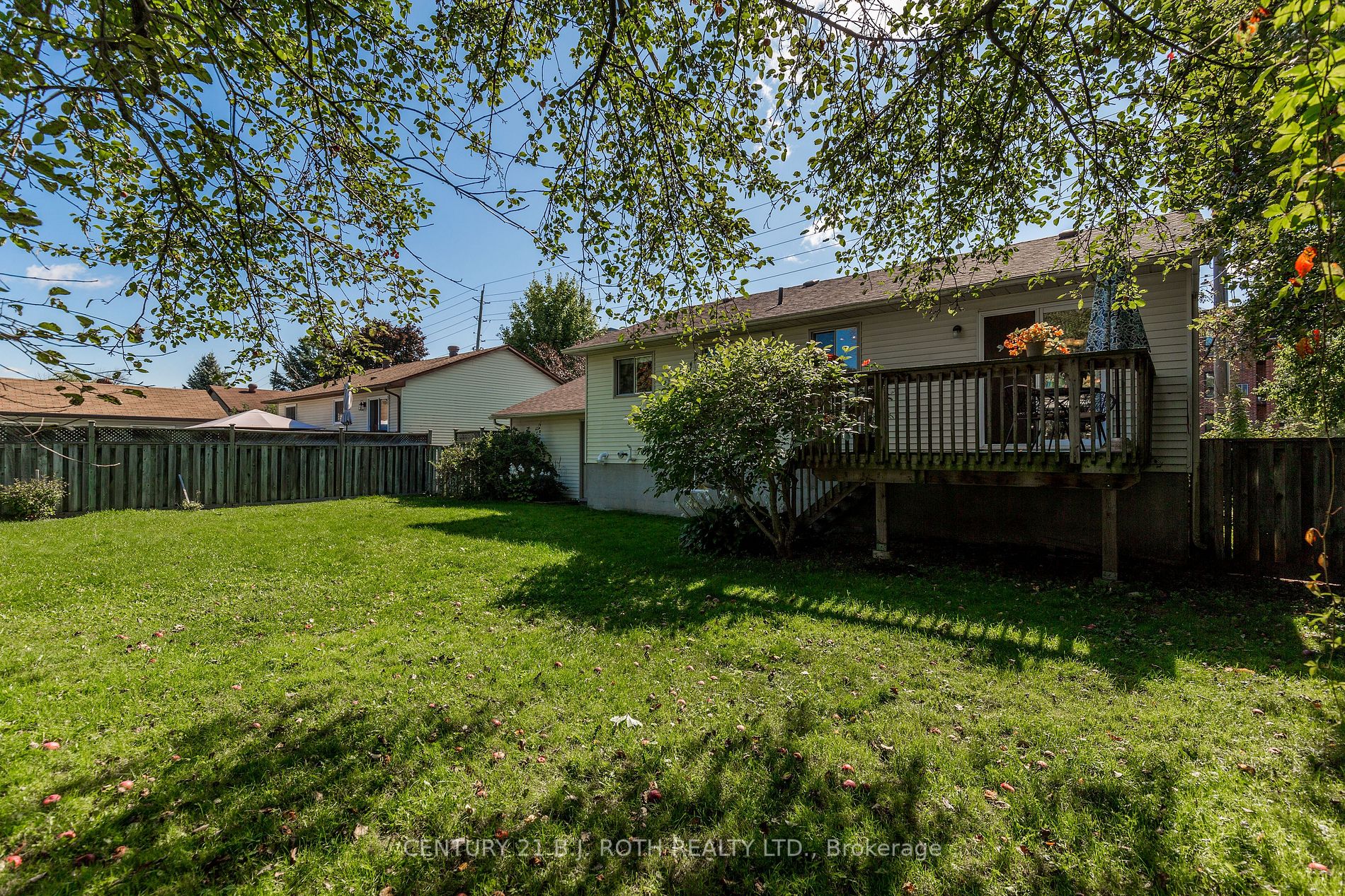 396 Barrie Rd