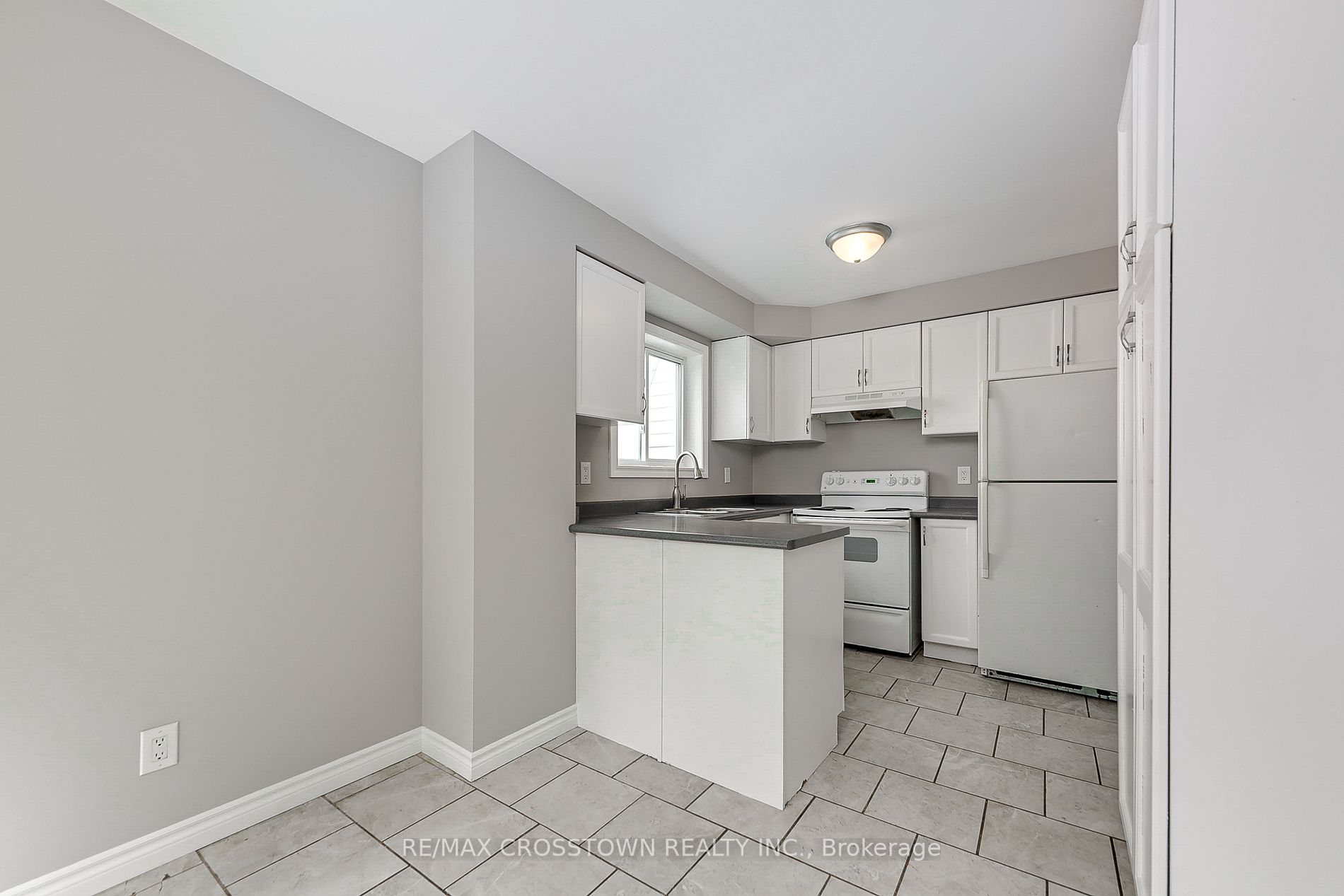 72 Downing Cres
