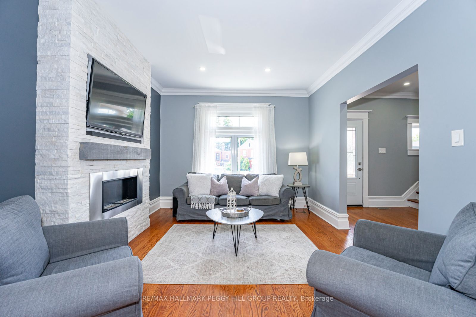 36 SOPHIA Street W