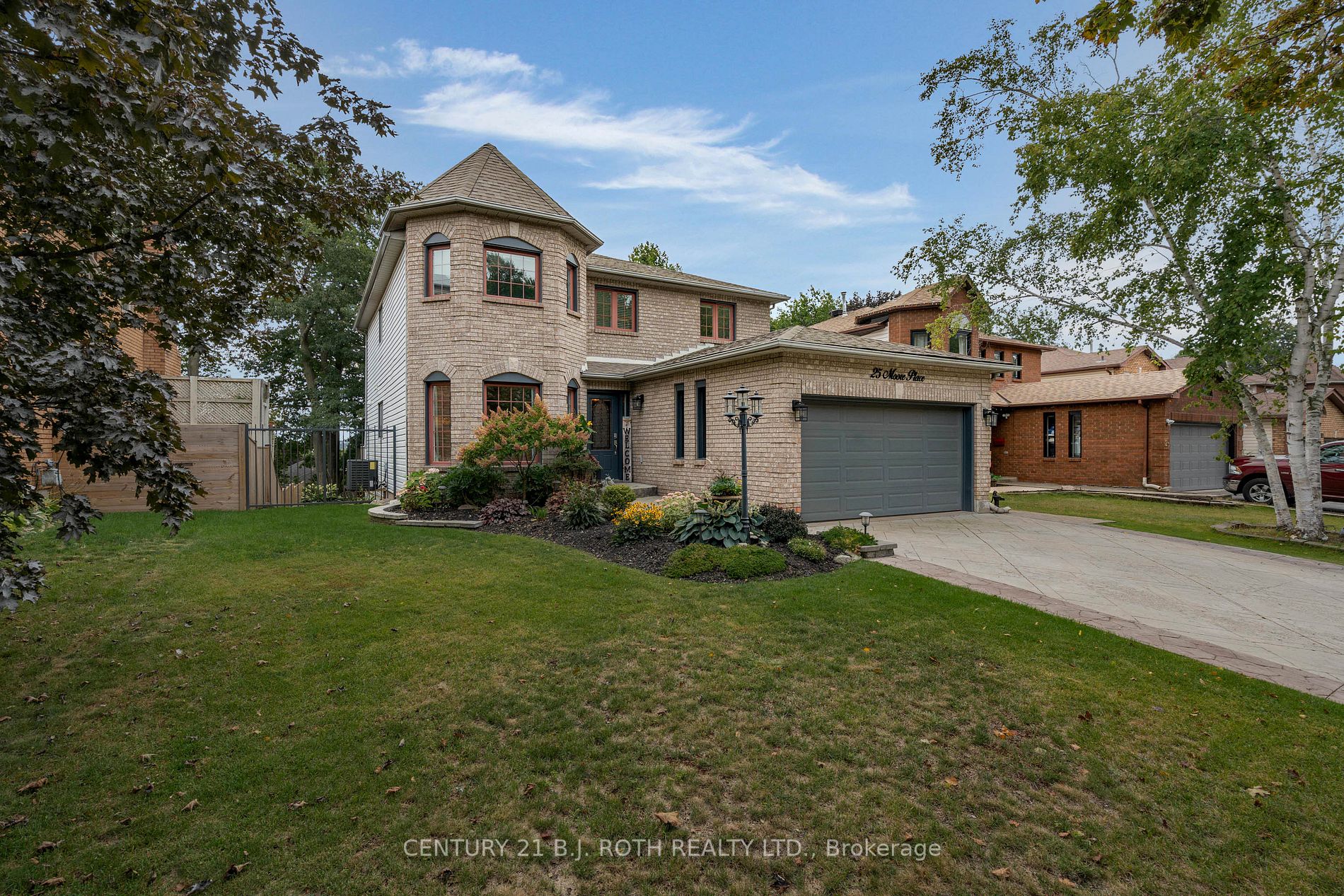 25 Moore Pl