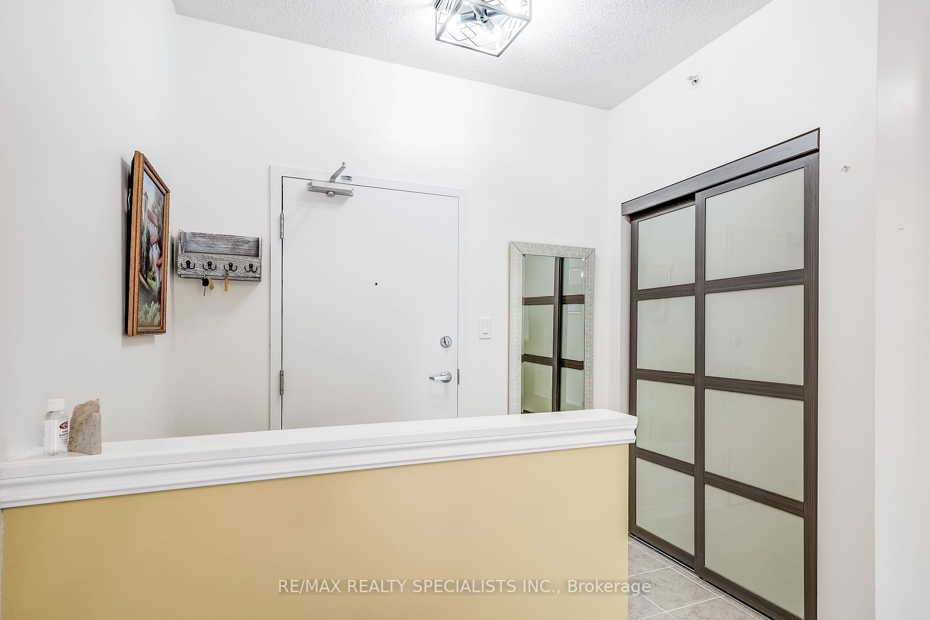 43 Ferndale Dr S, #406