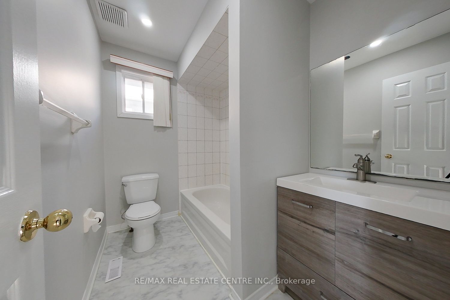 124 Laidlaw Dr