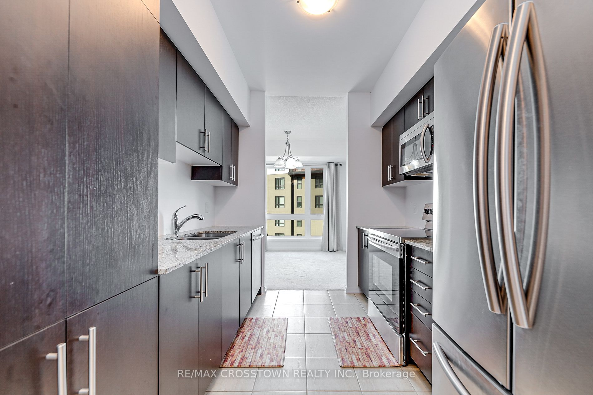 302 Essa Rd, #201