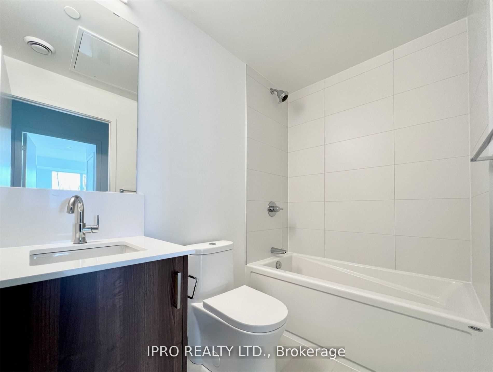 681 Yonge Street, #330