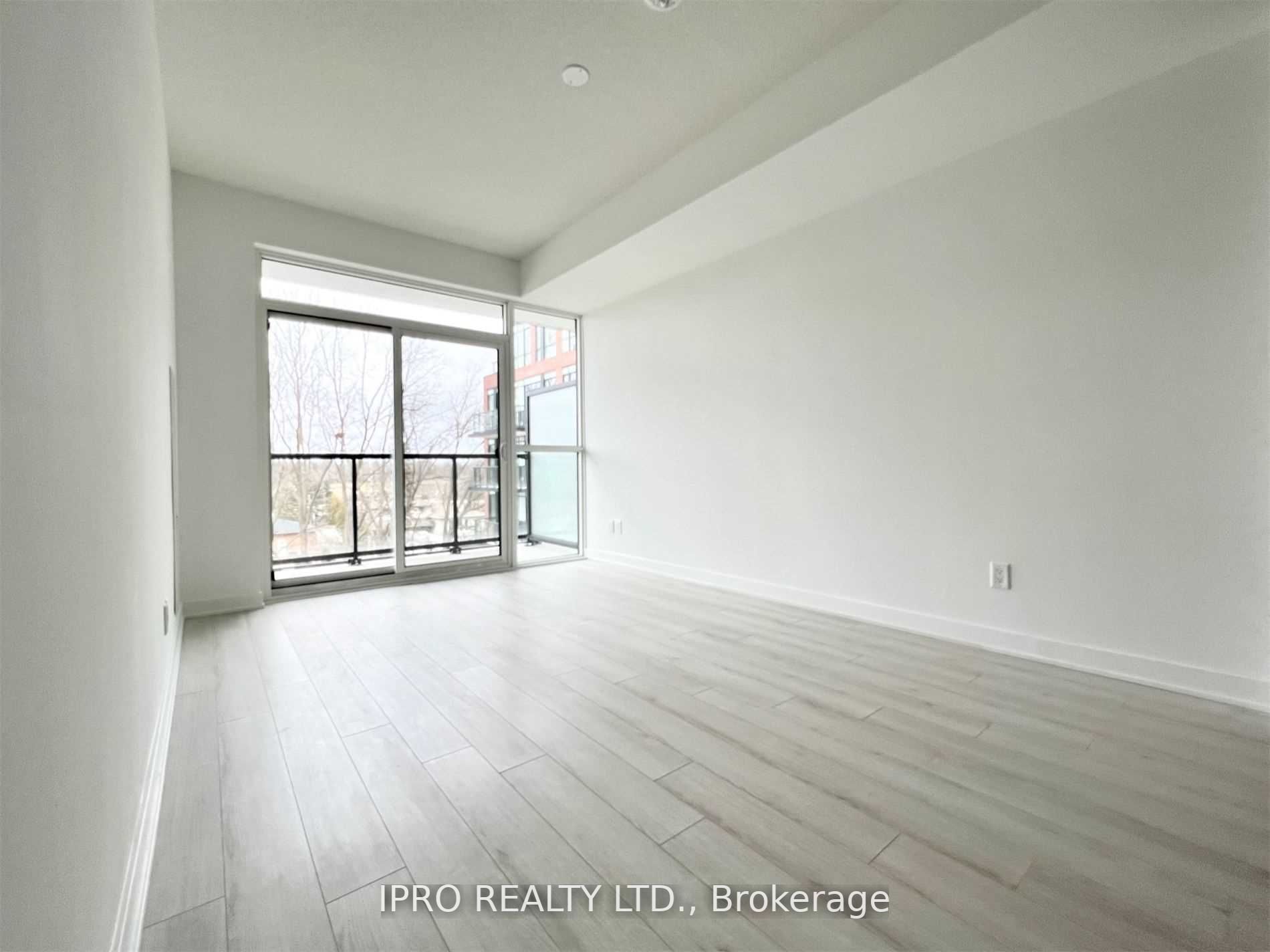 681 Yonge Street, #330