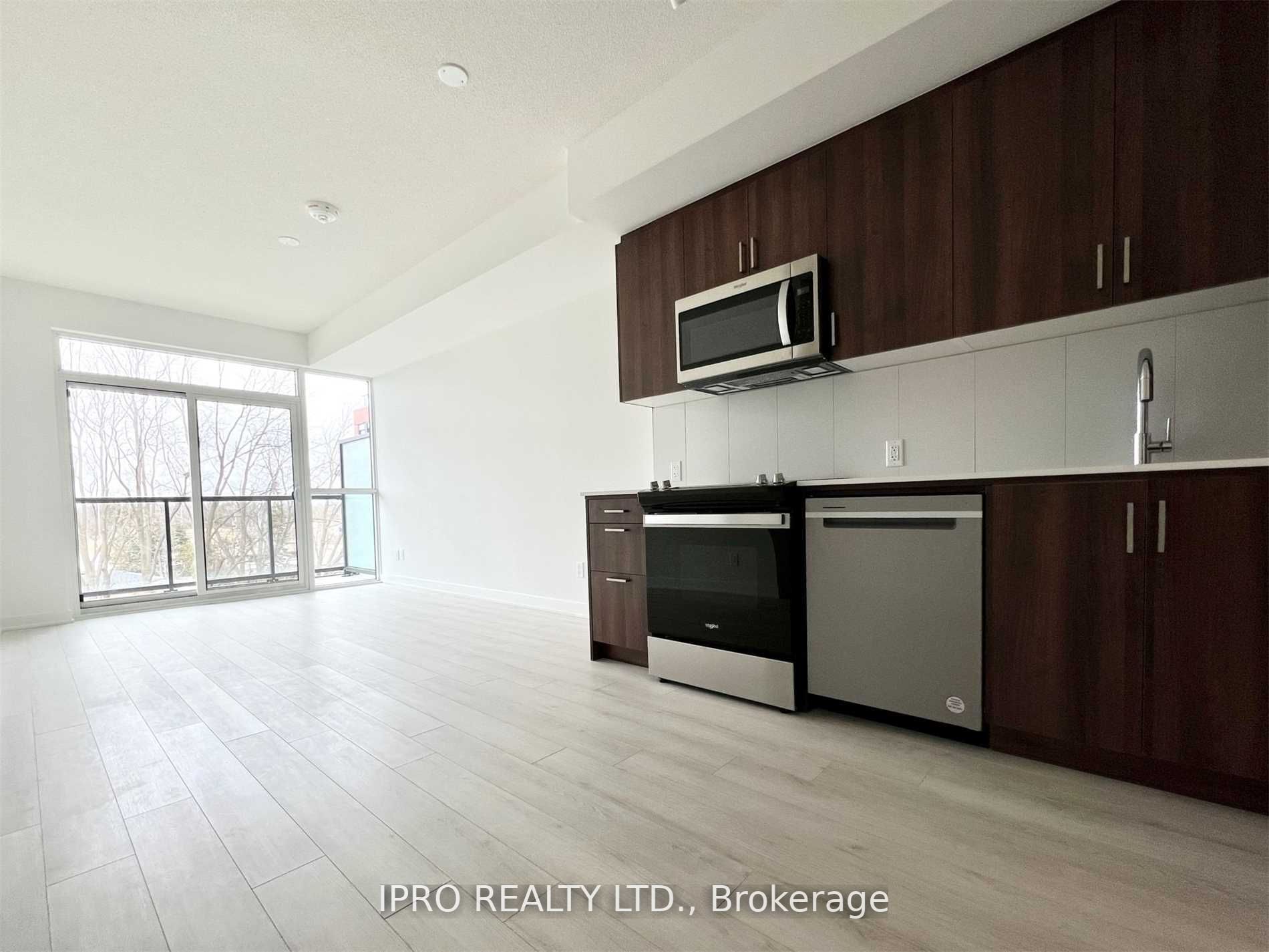 681 Yonge St, #330