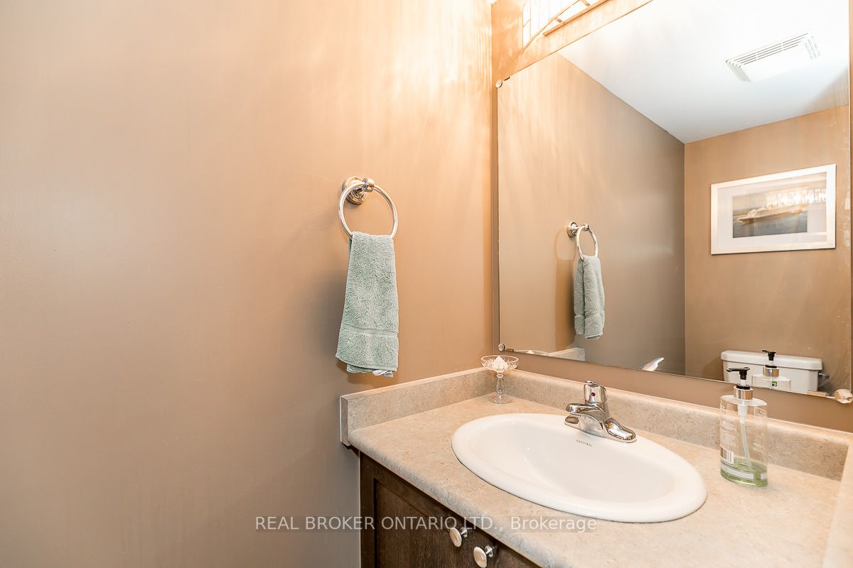 Listing S7005430 - Large Photo # 15