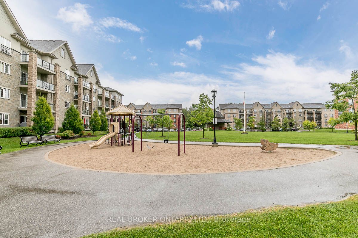Listing S7005430 - Large Photo # 27